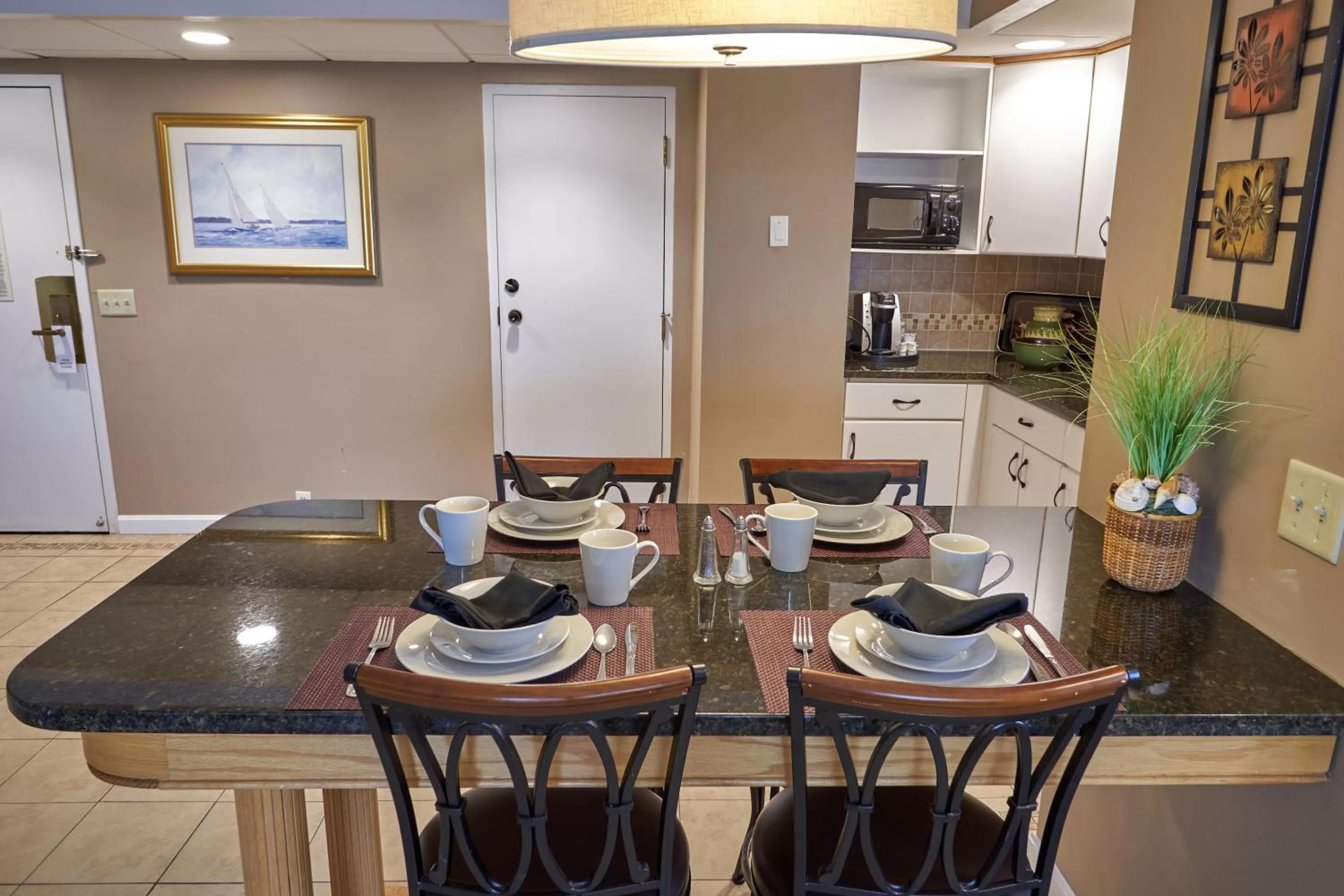 Dining area in Seaport Resort and Marina