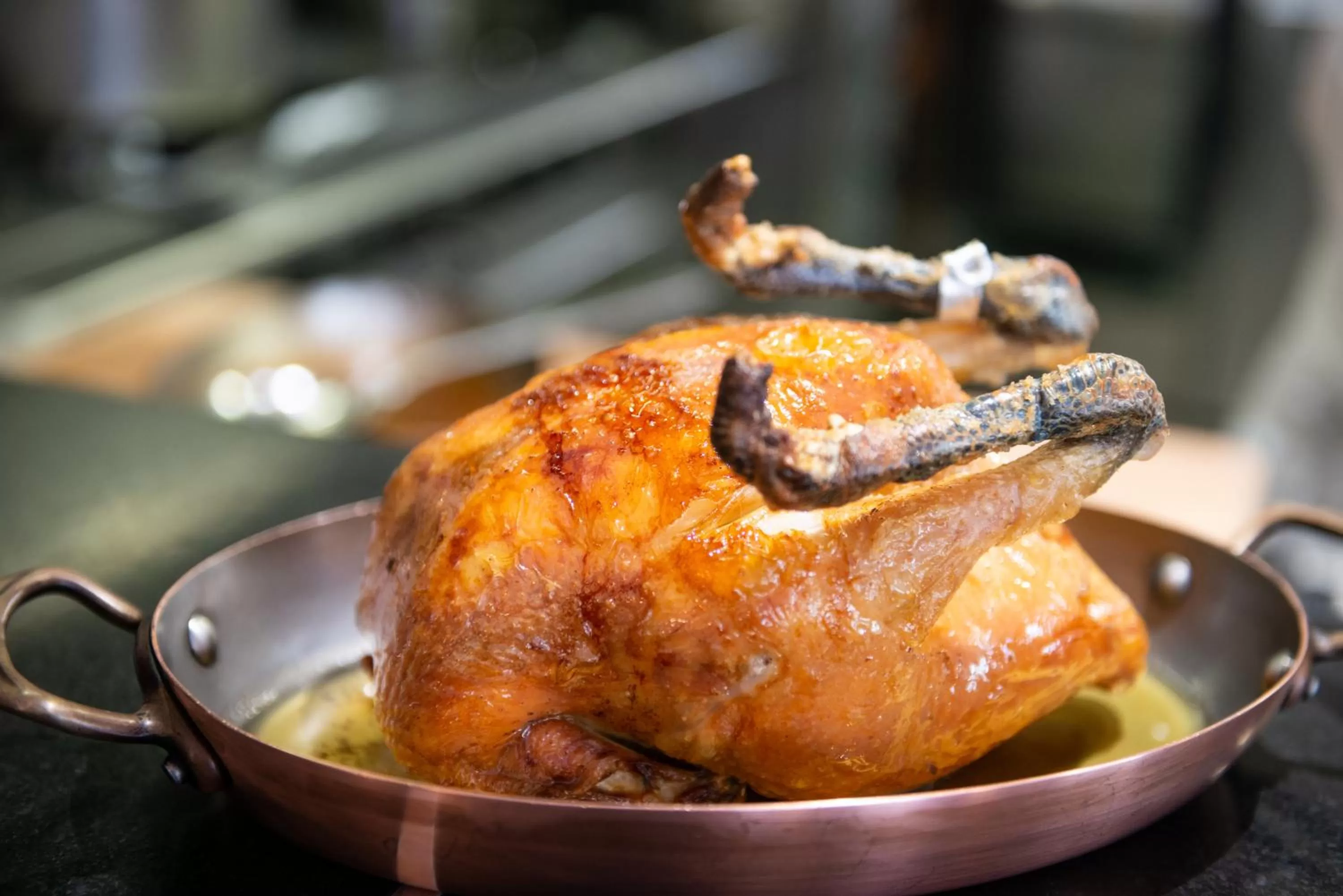 Restaurant/places to eat in L'Hôtel