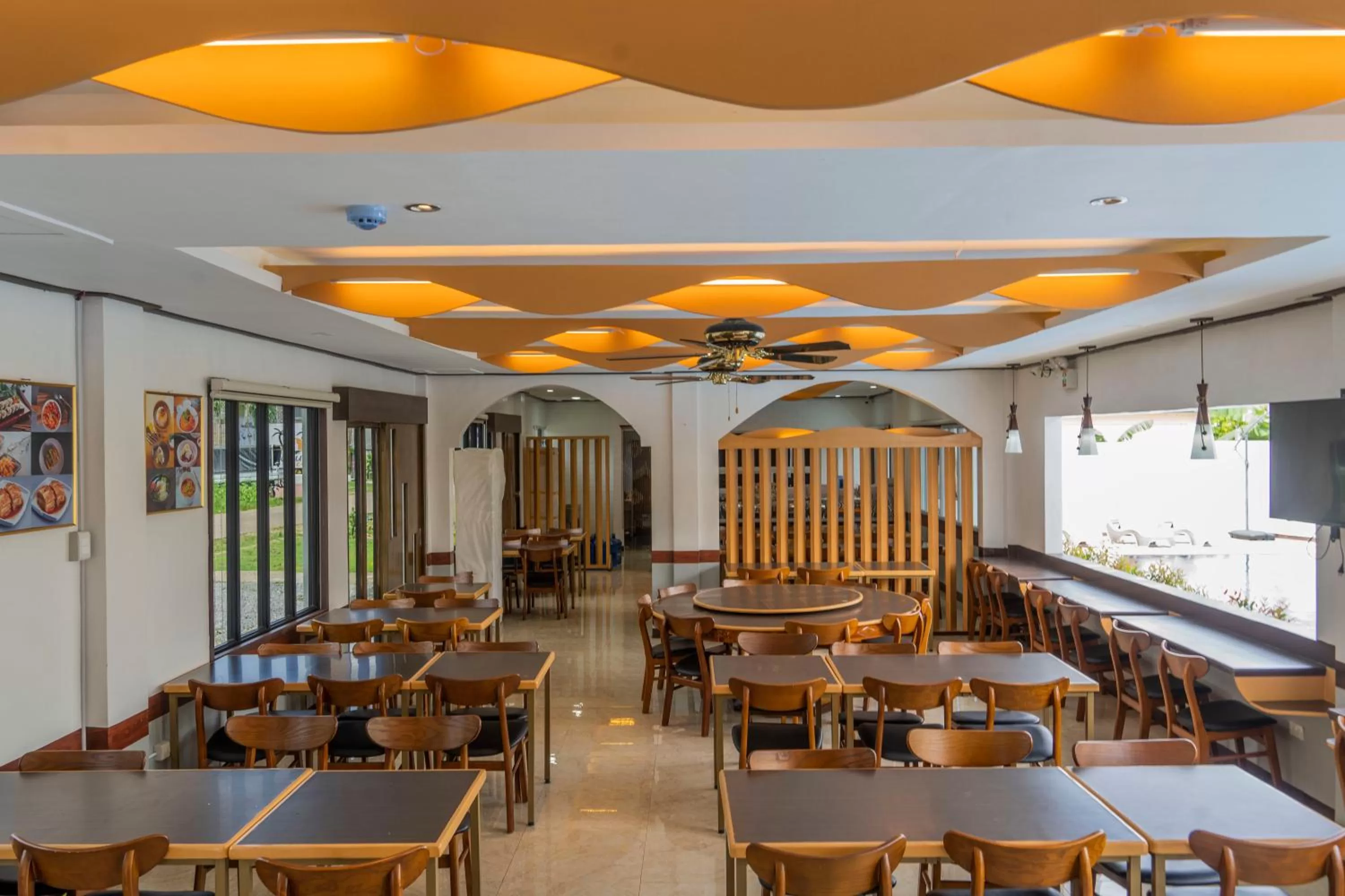 Restaurant/places to eat in Espacio Resort Bohol