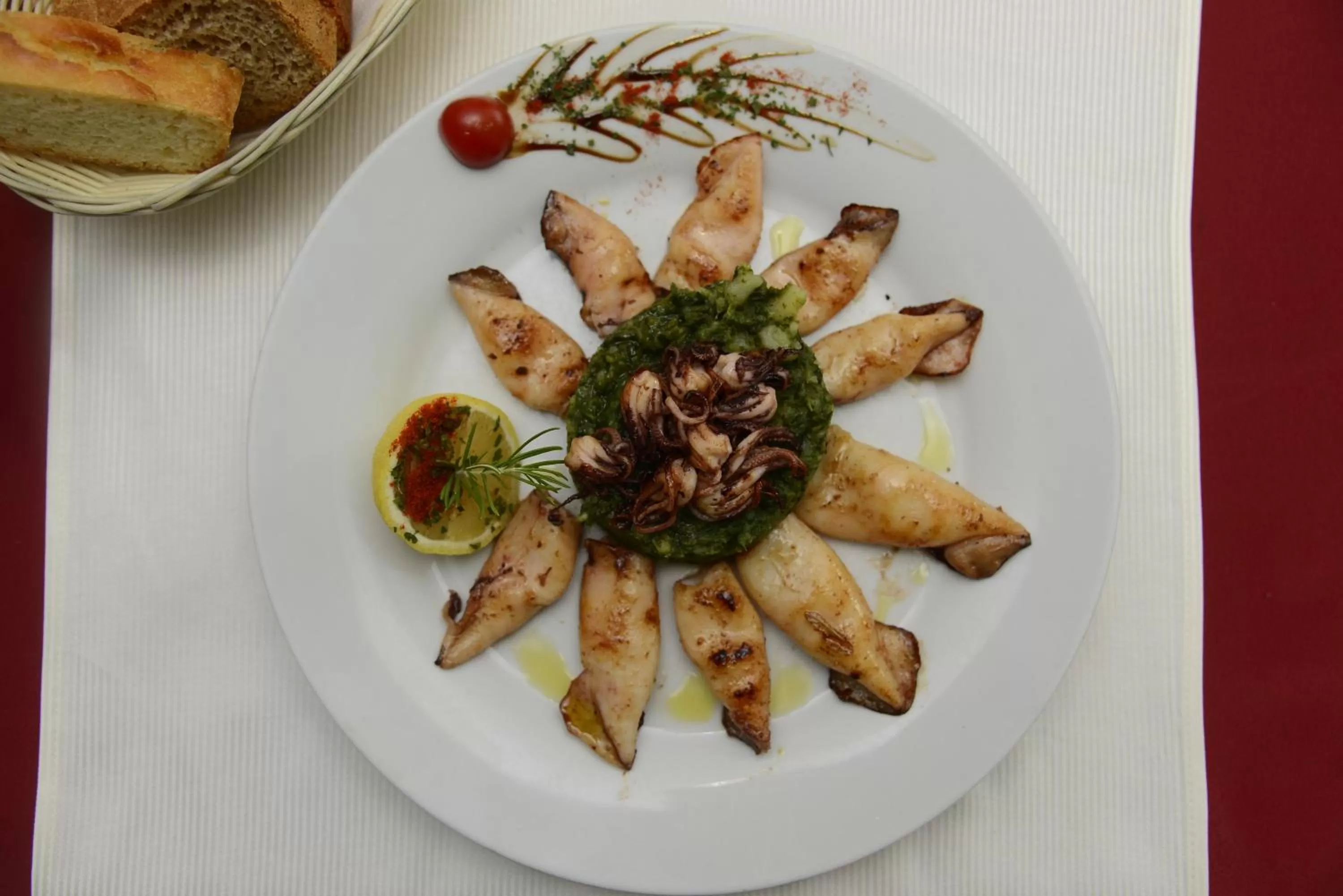 Food and drinks in Hotel Trebjesa