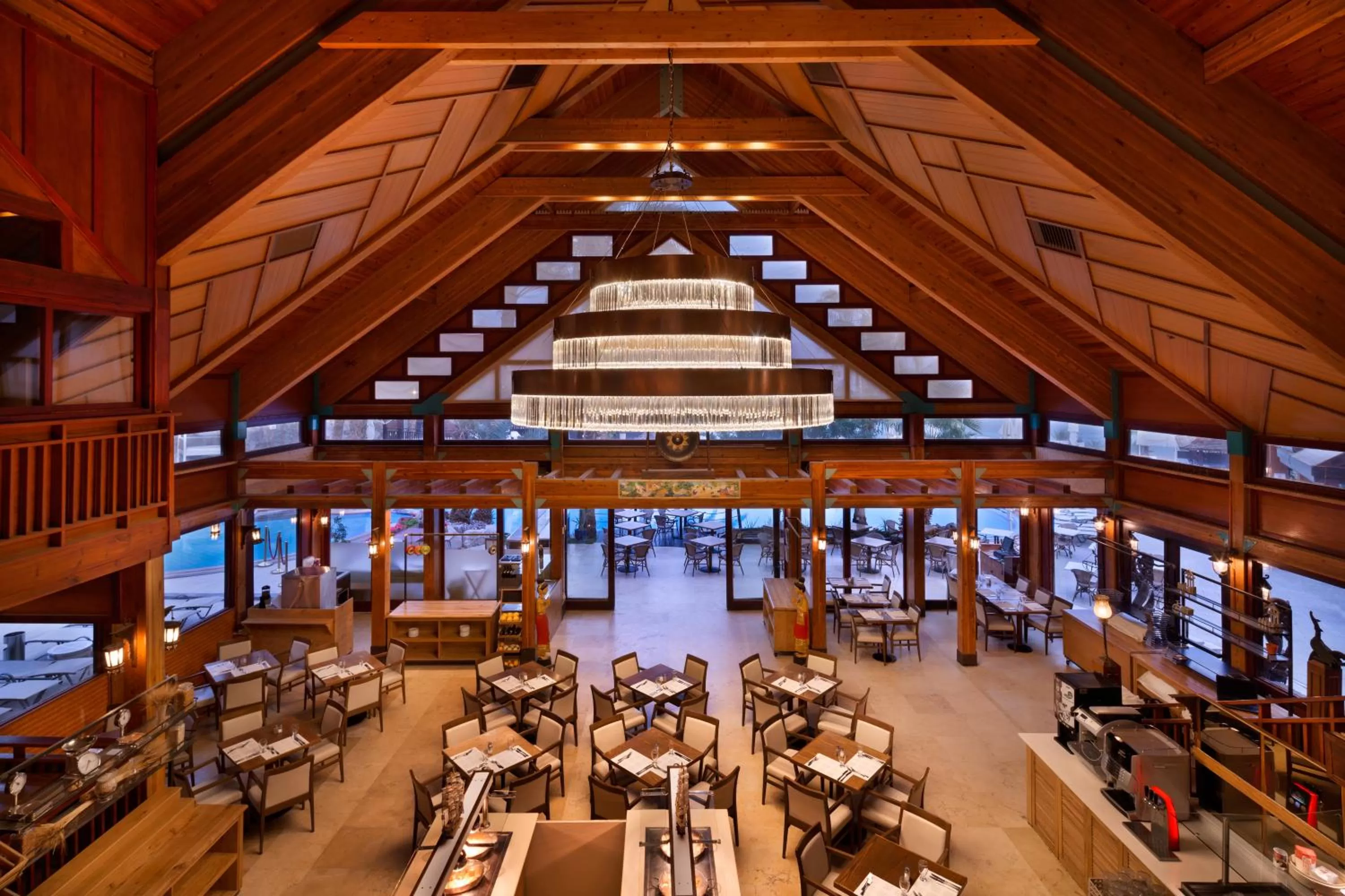 Restaurant/places to eat in Herbert Samuel Royal Shangri-La Eilat