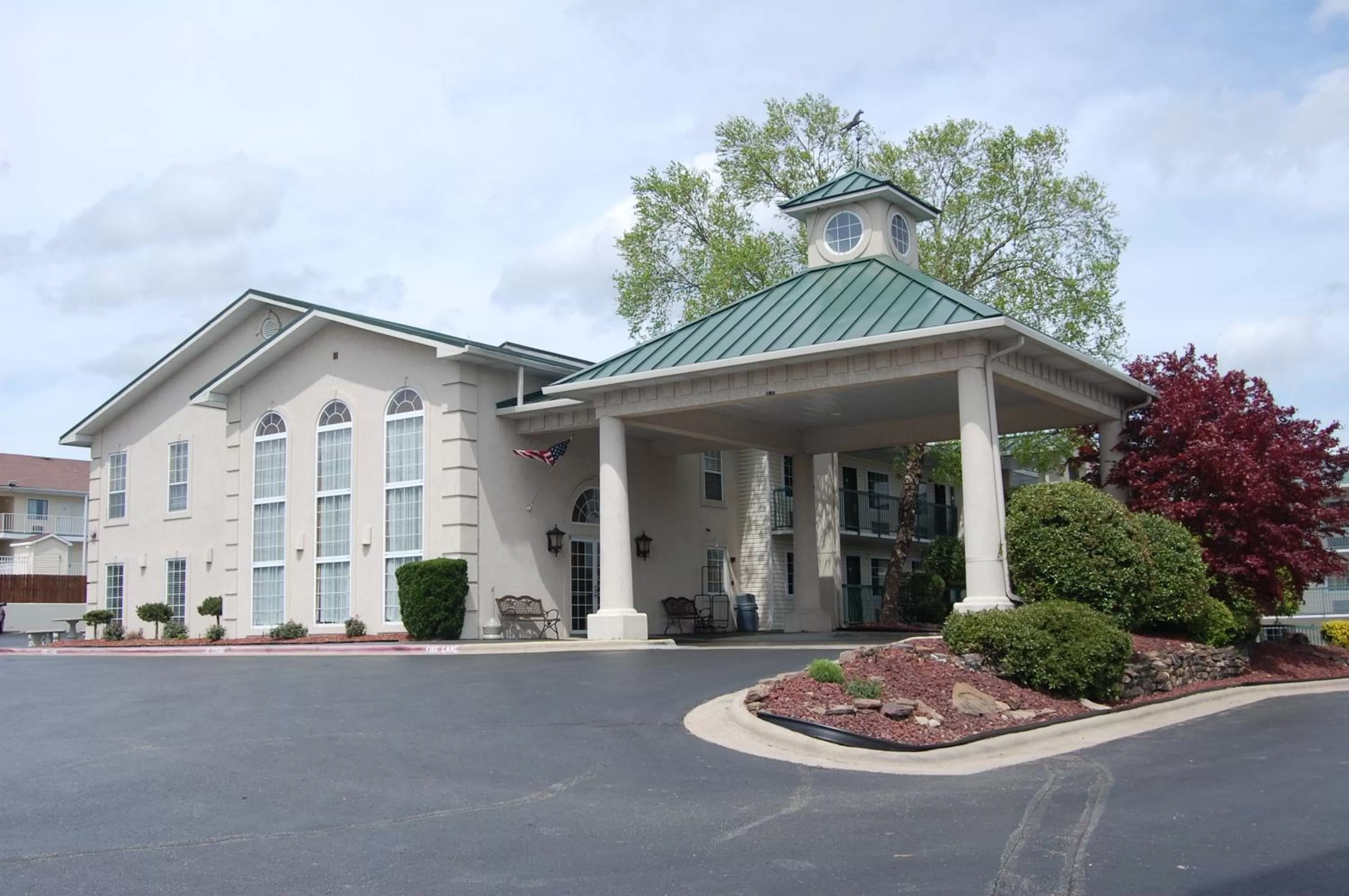 Property Building in Days Inn by Wyndham Branson/Near the Strip