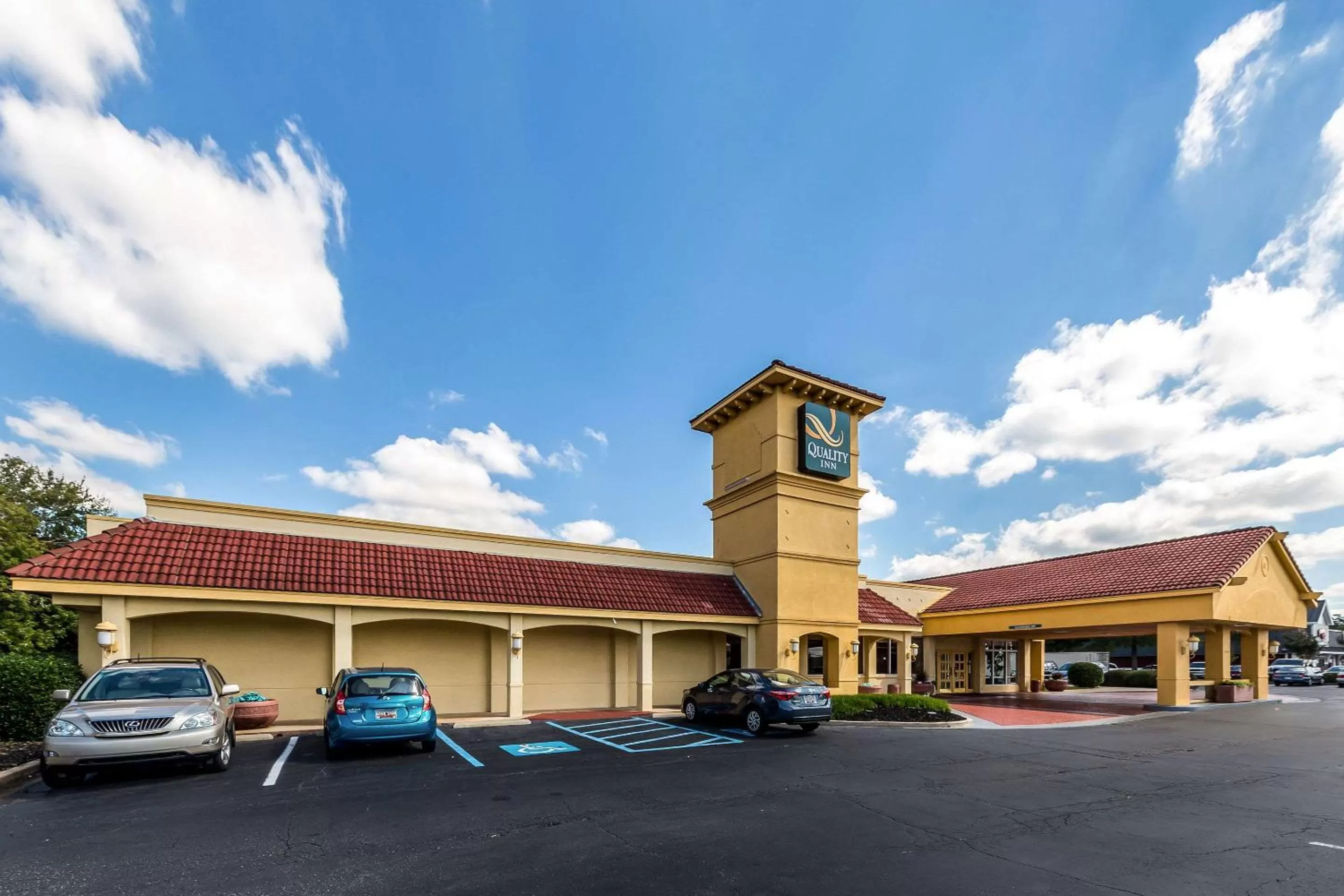 Property building in Quality Inn Clemson near University