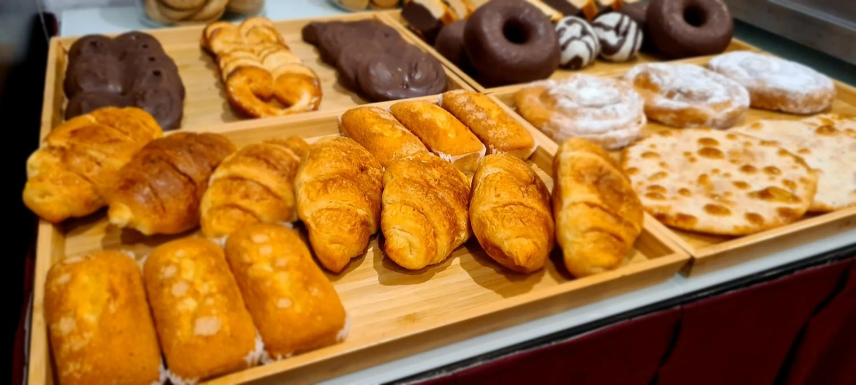 Buffet breakfast in Hotel Duquesa