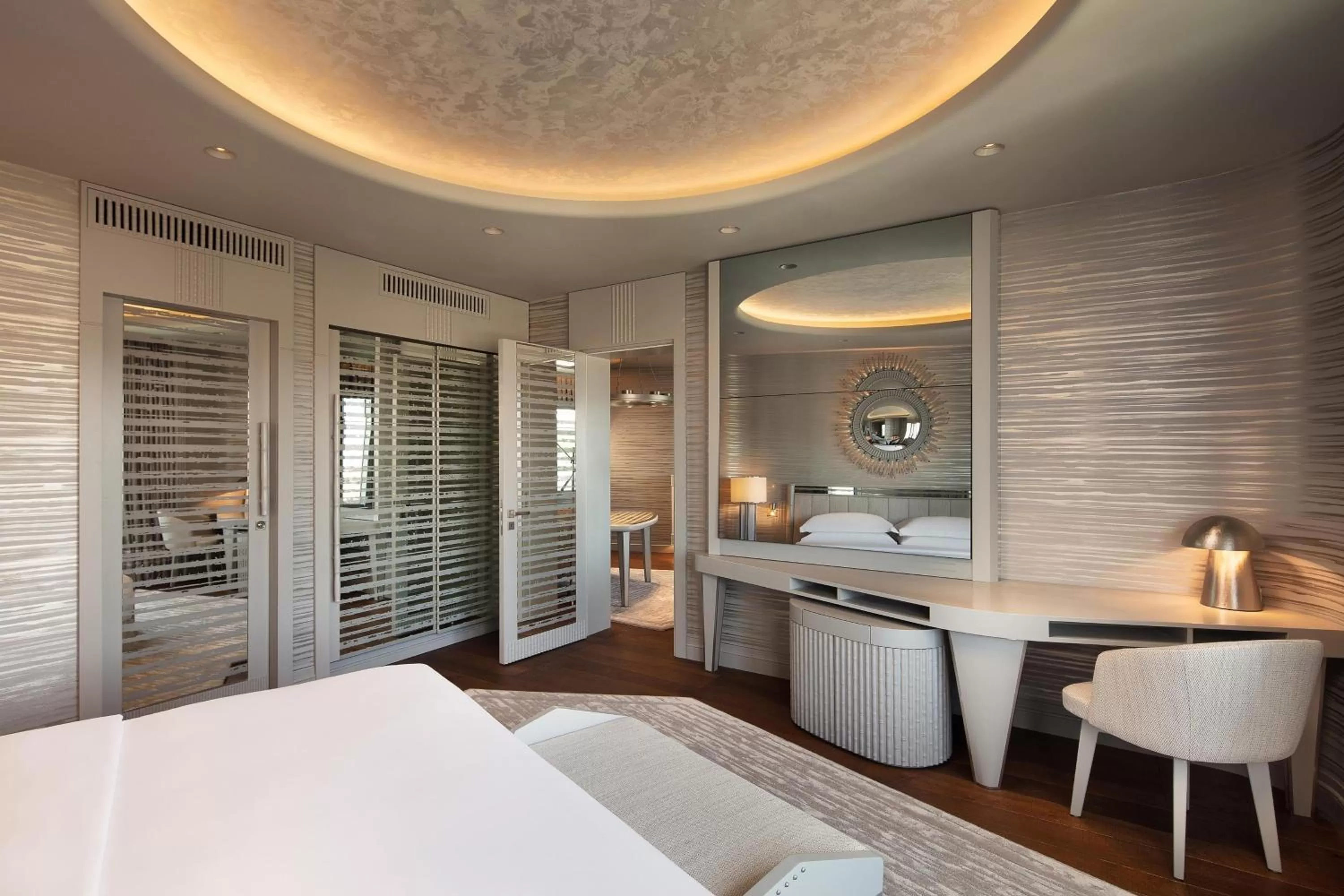 Photo of the whole room, Bed in Sheraton Ankara Hotel & Convention Center