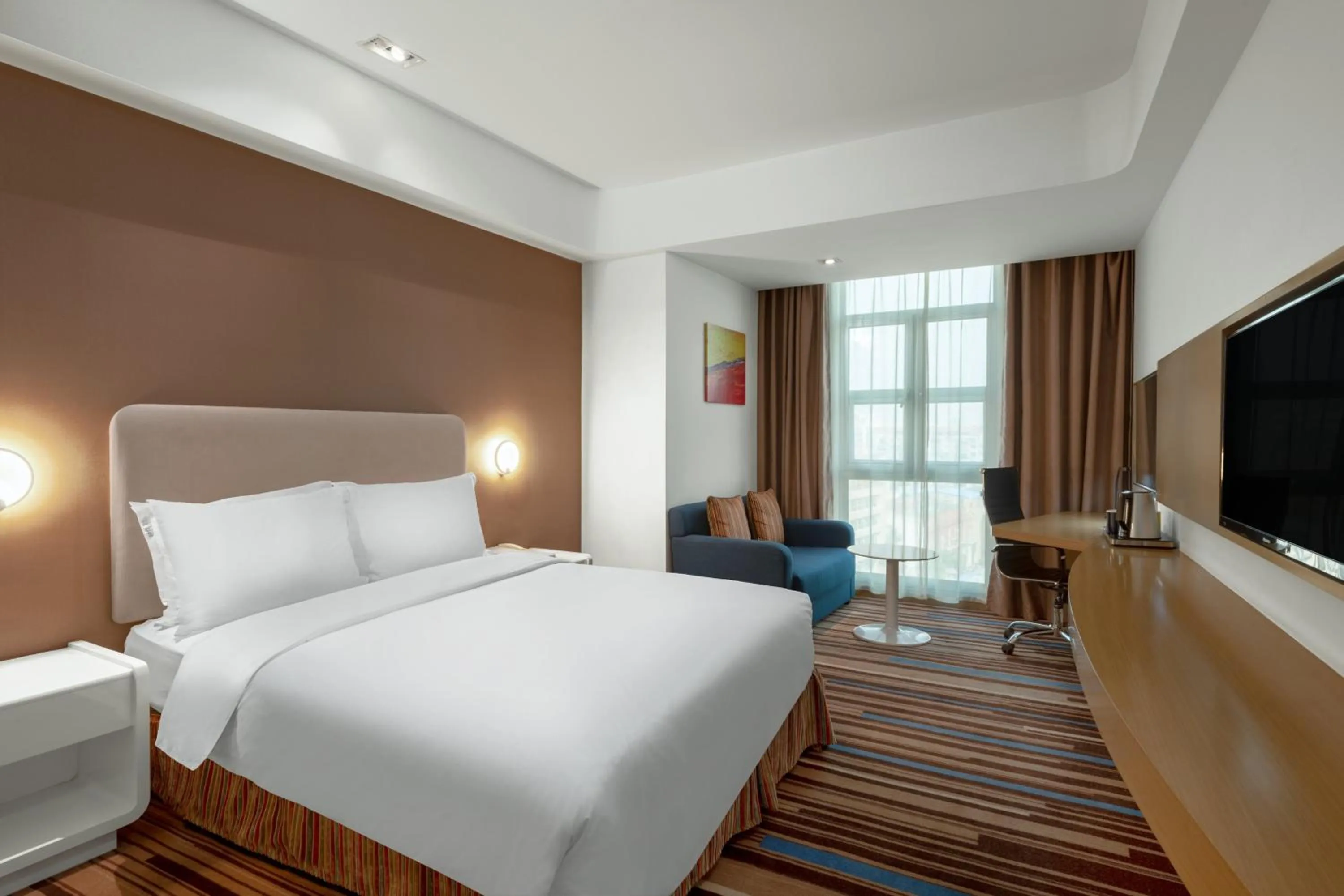 Photo of the whole room in Holiday Inn Express Nantong Downtown by IHG