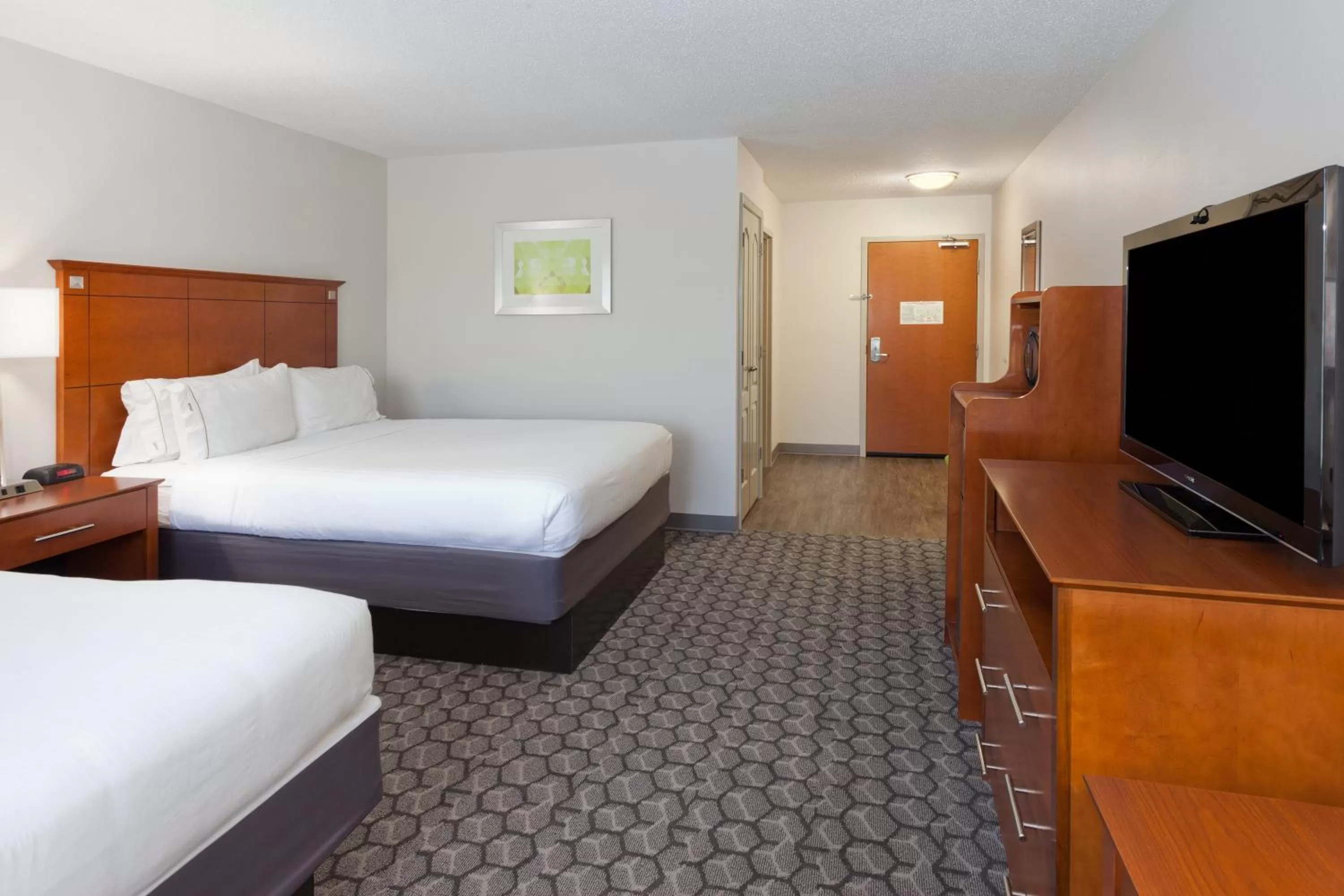 Photo of the whole room, Bed in Holiday Inn Express Phenix City-Fort Benning by IHG