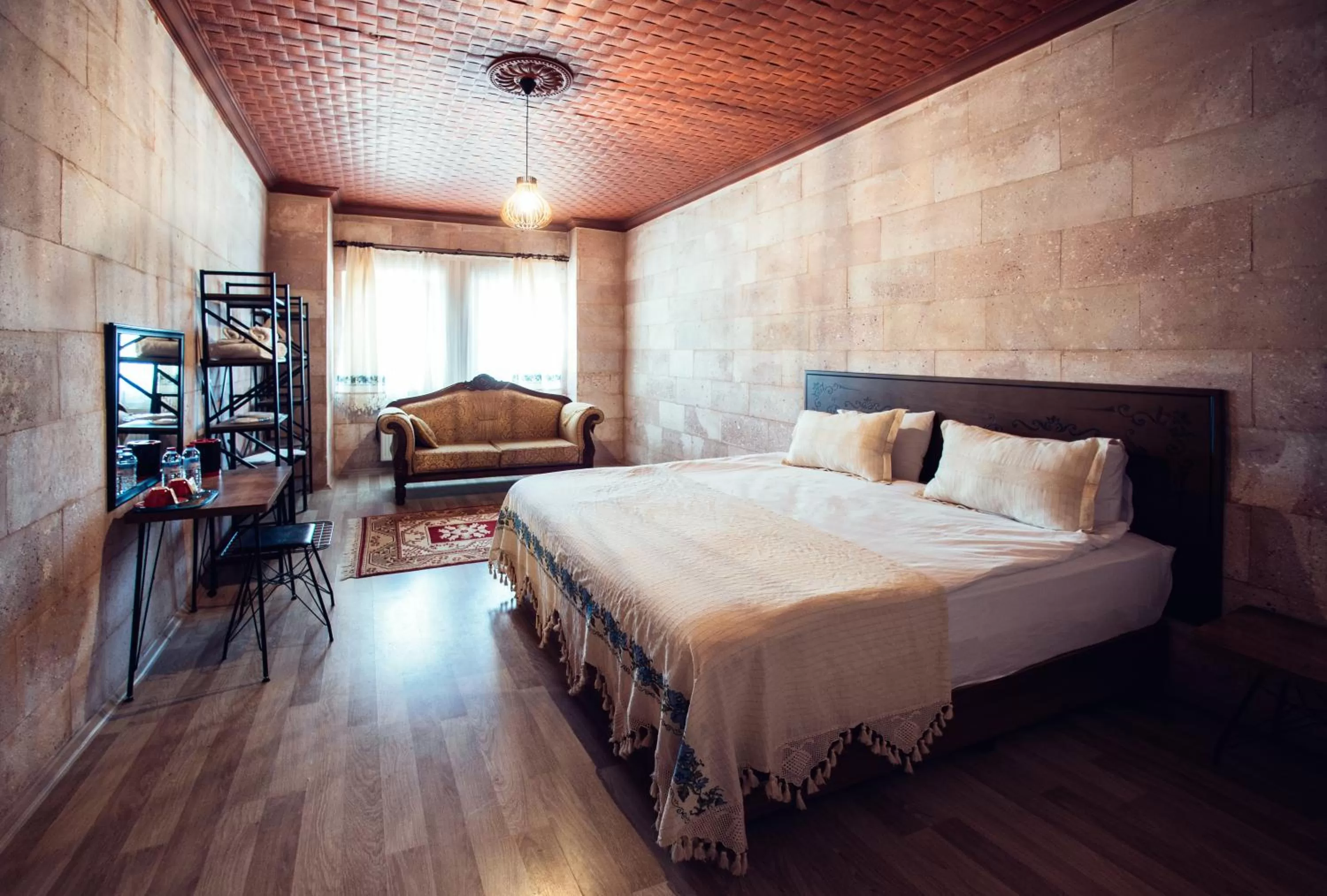 Bed in Azalea Terrace Cave Hotel