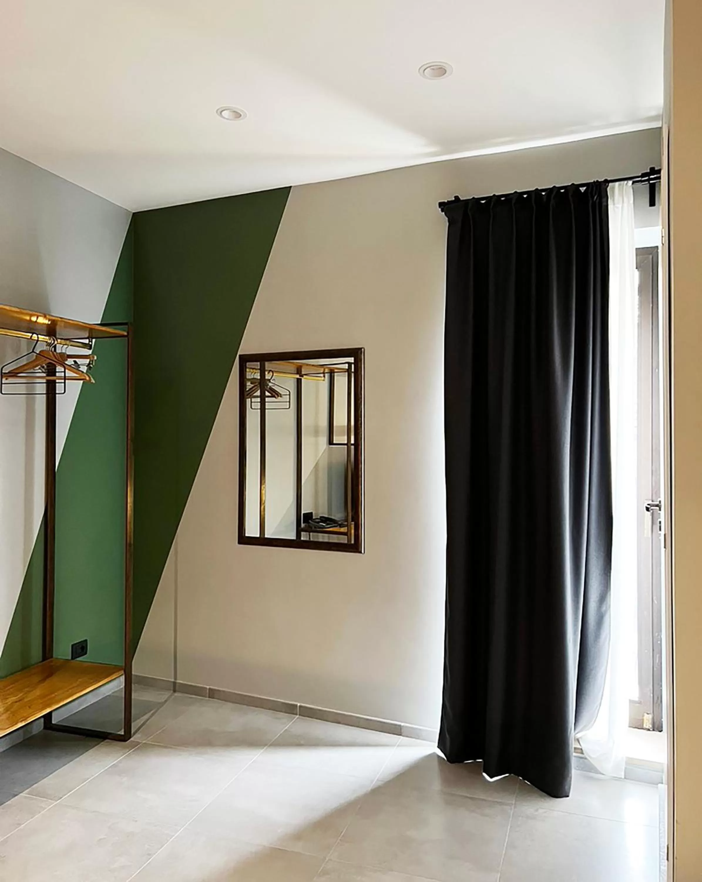 Bedroom in Hotel King