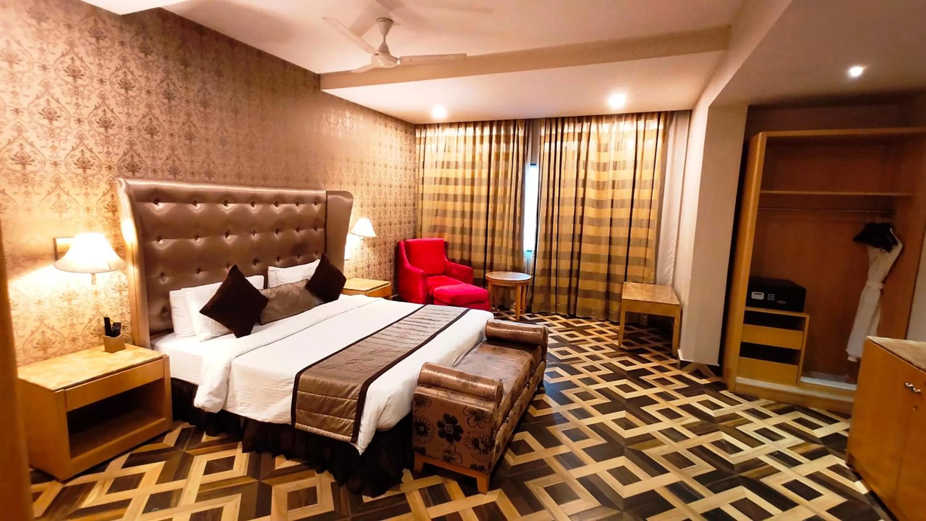 Bed in Best Western Ashoka