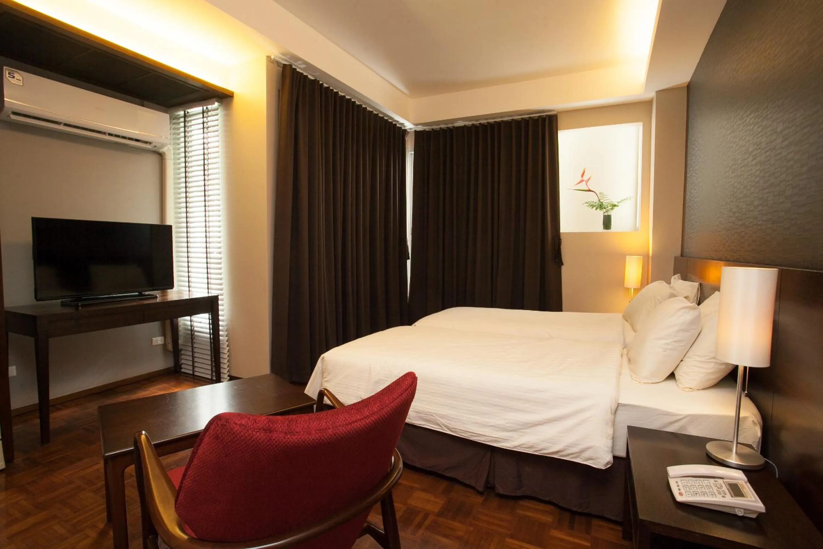 Other, Bed in Baansilom Soi 3