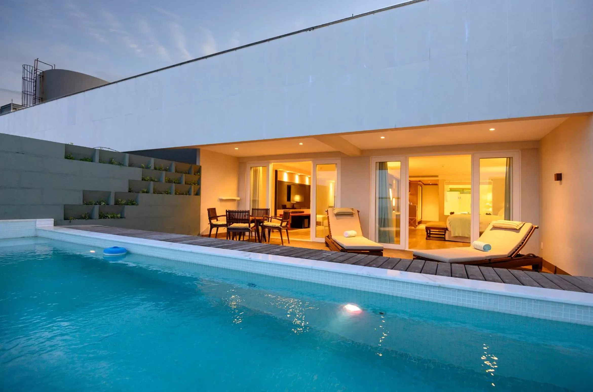 Vogal Luxury Beach Hotel & SPA