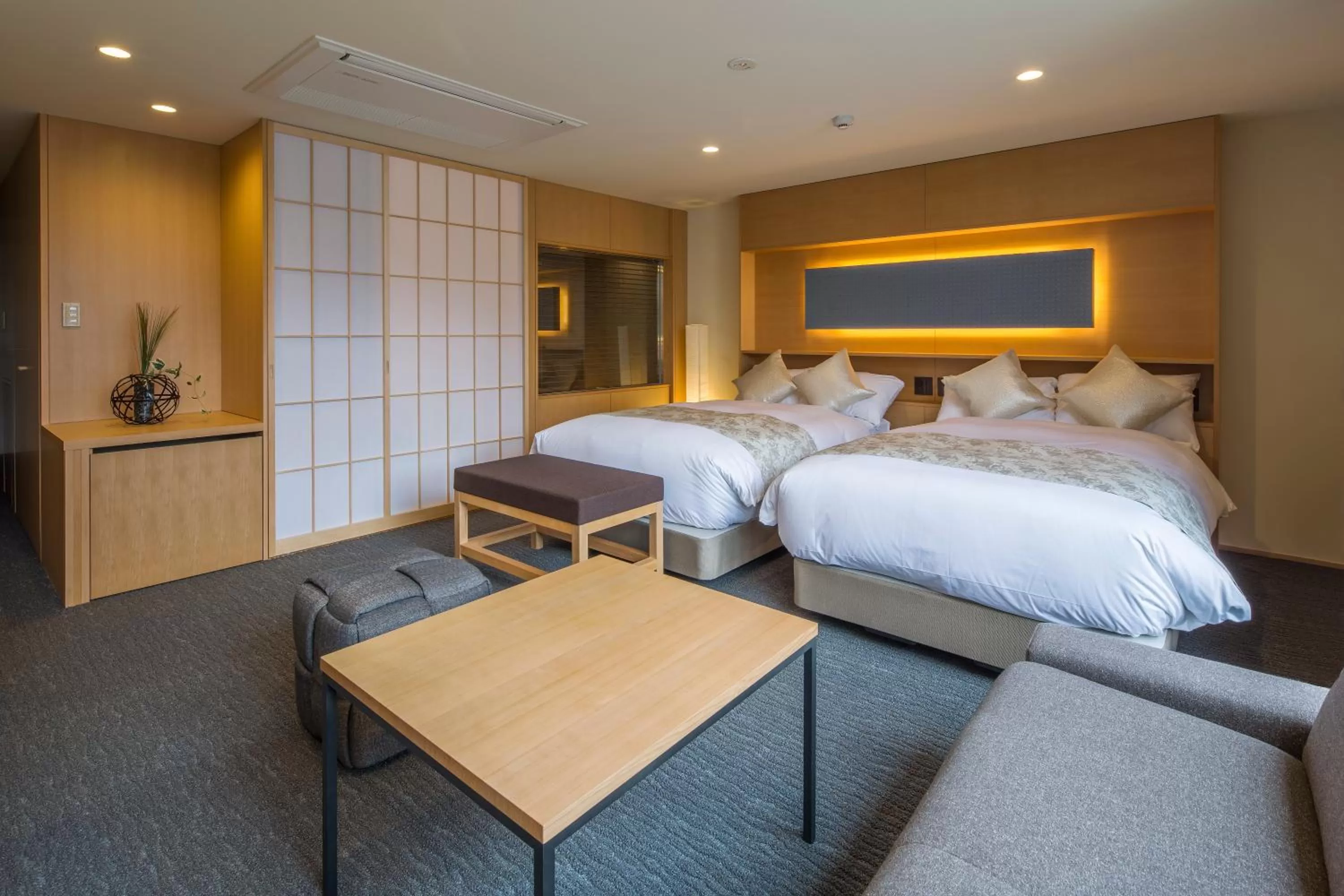 Bed in Villa Sanjomuromachi KYOTO