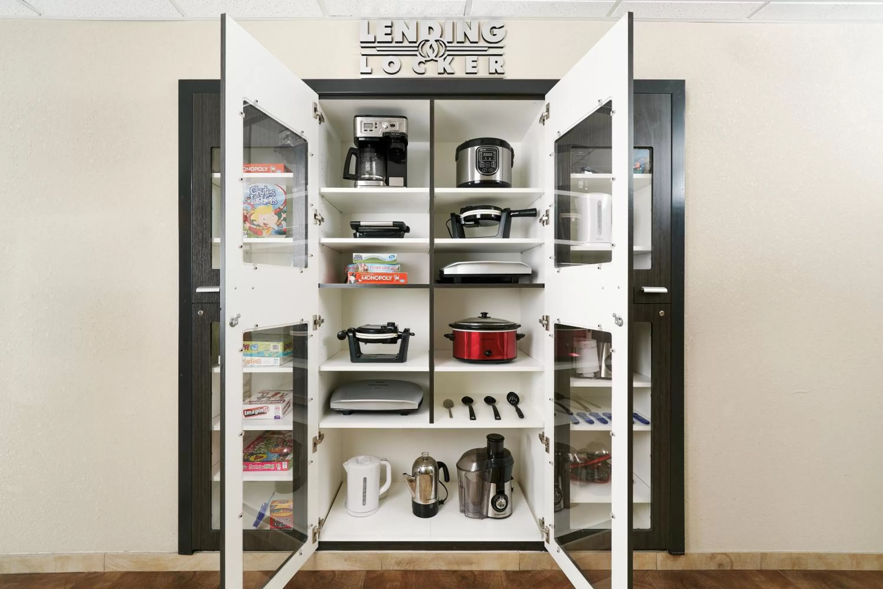 Lobby or reception in Candlewood Suites Boise - Towne Square by IHG