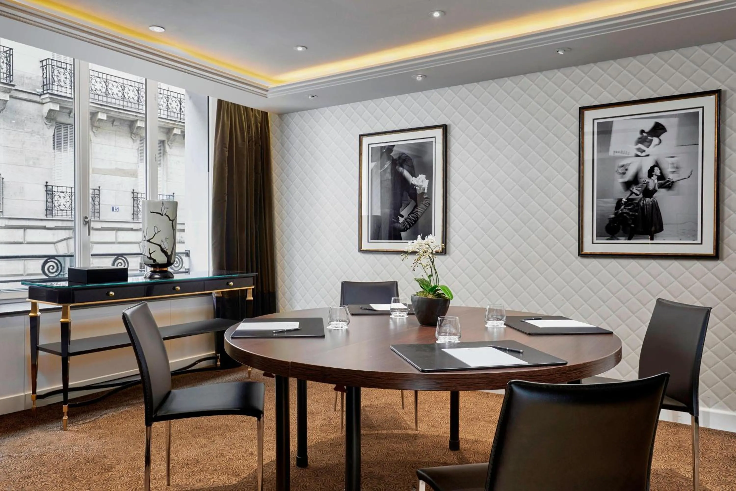 Meeting/conference room in Prince de Galles, a Luxury Collection hotel, Paris