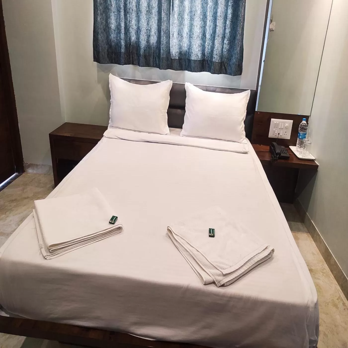 Bedroom, Bed in Shankar Residency, Akkalkot