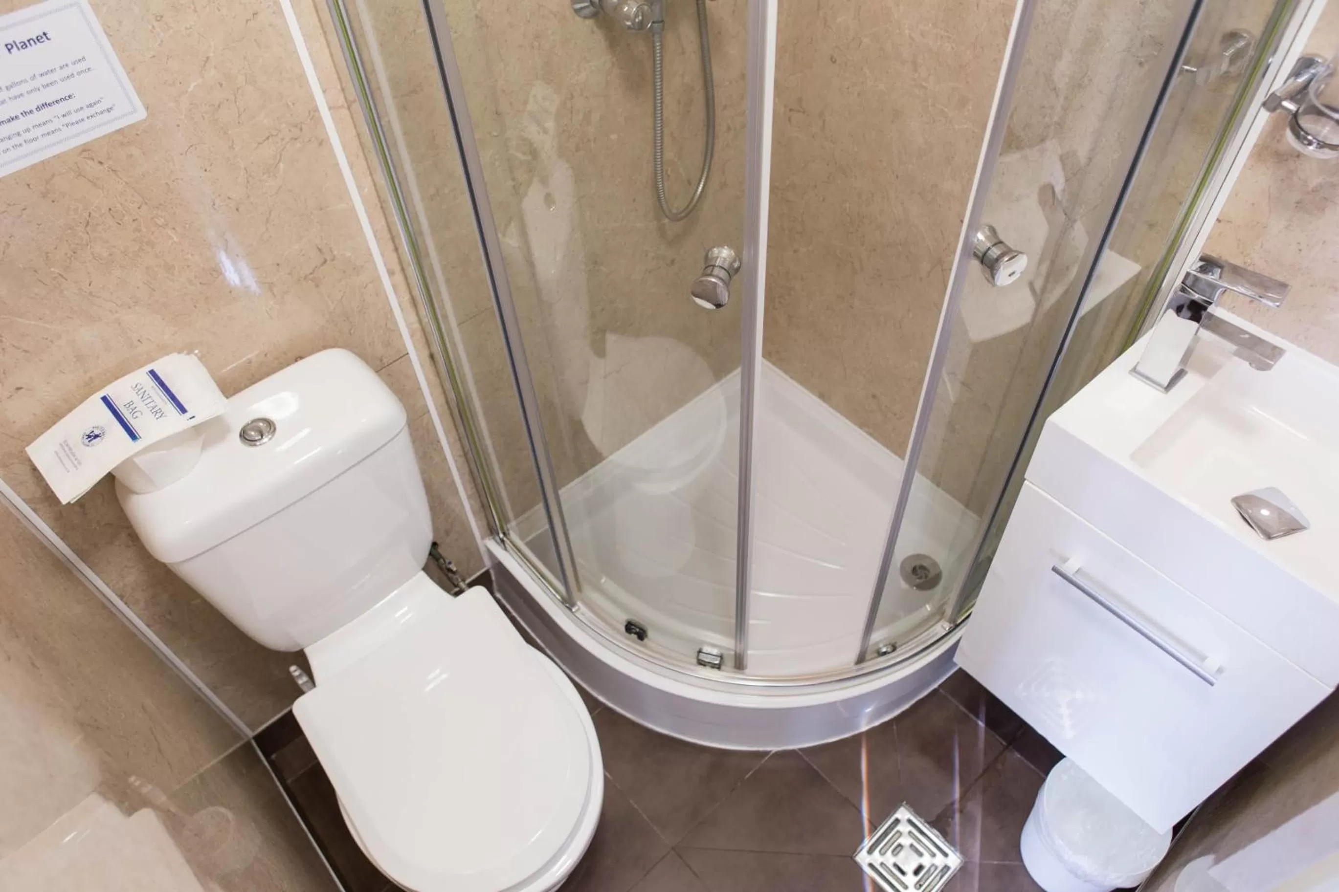 Shower in Dolphin Hotel