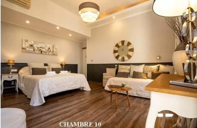 Bed in Hotel Restaurant Bellevue