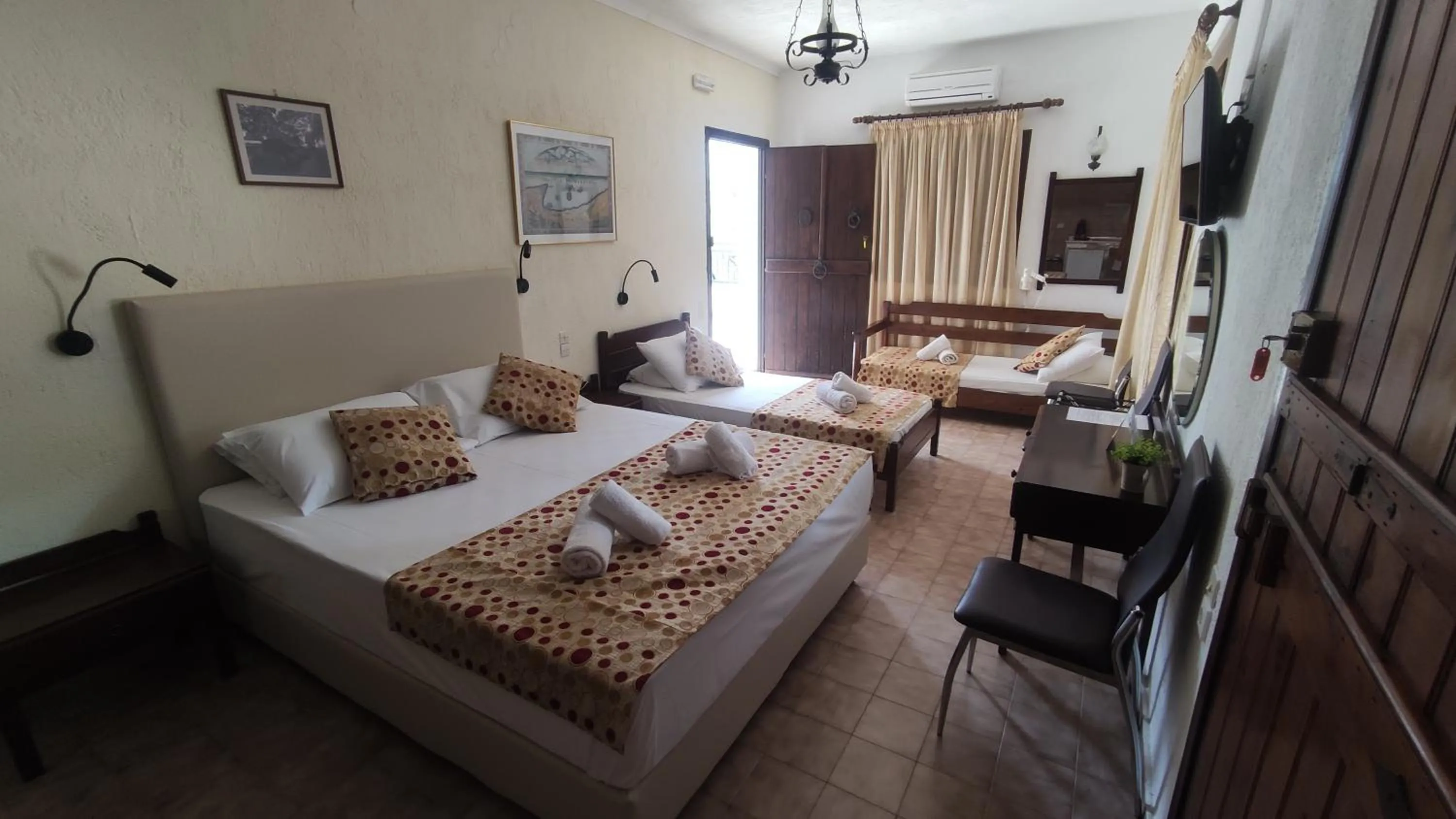 Bedroom, Bed in Villa Medusa