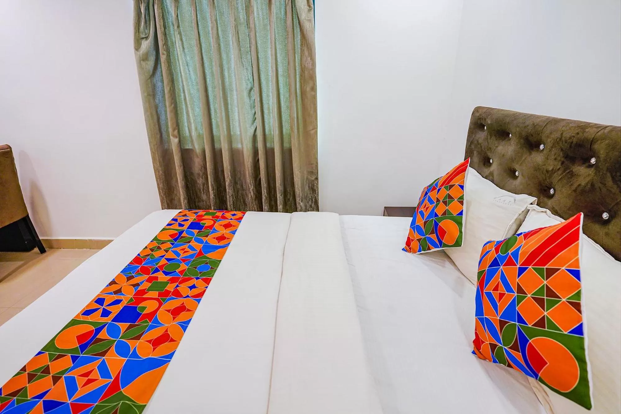 Bed in FabHotel Earth