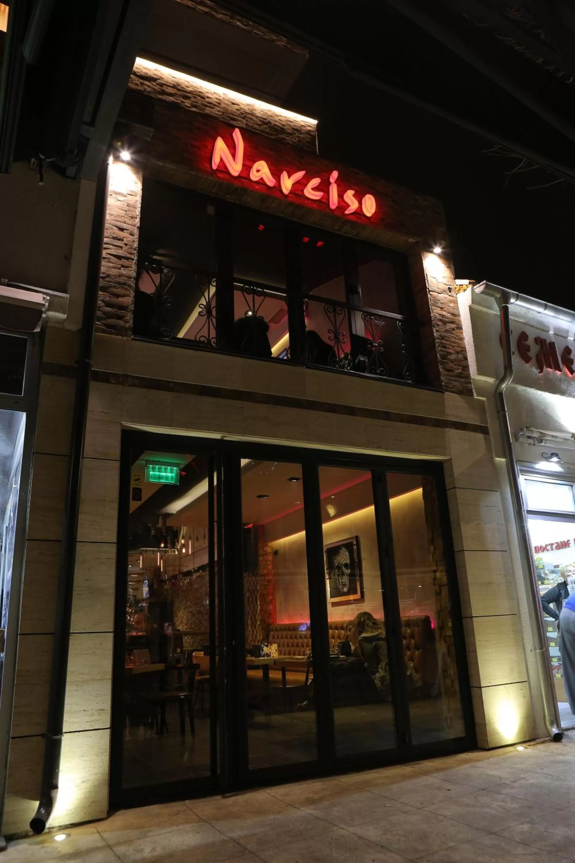 Restaurant/places to eat in B&B Narciso