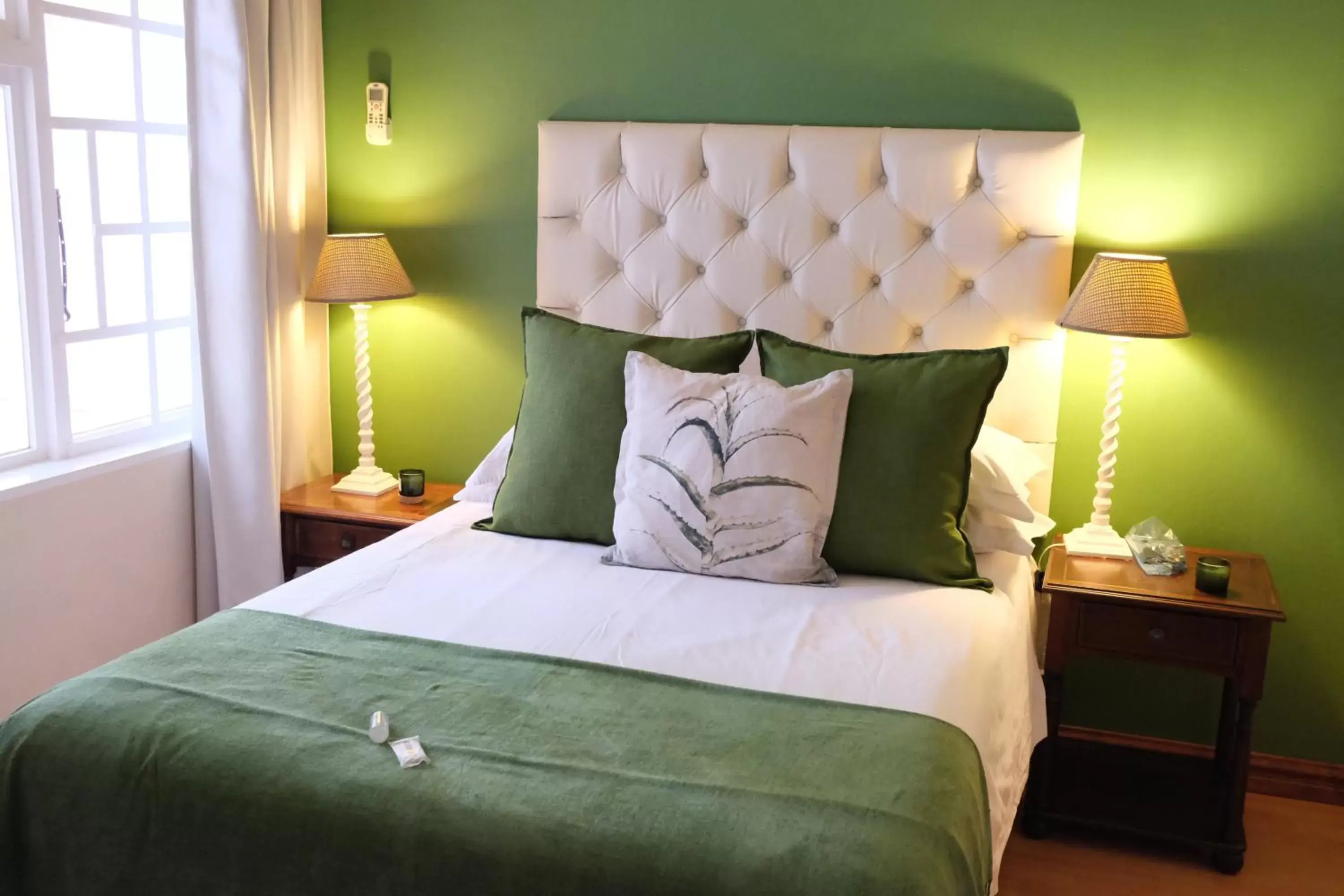 Double Room with Private Bathroom in The Whitehouse Bed and Breakfast Double Room with Private Bathroom in The Whitehouse Bed and Breakfast