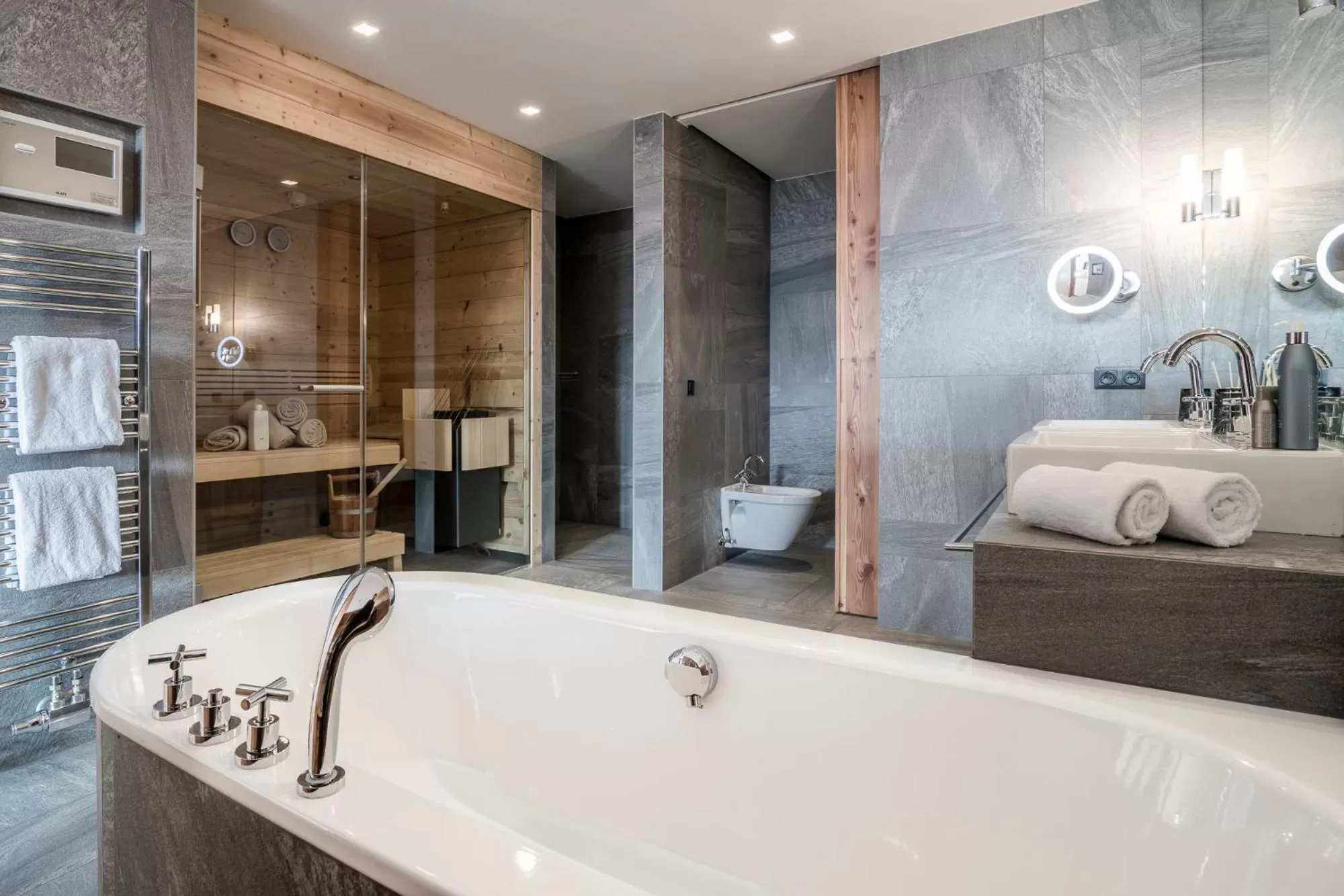 Bathroom, Bed in NIDUM - Casual Luxury Hotel