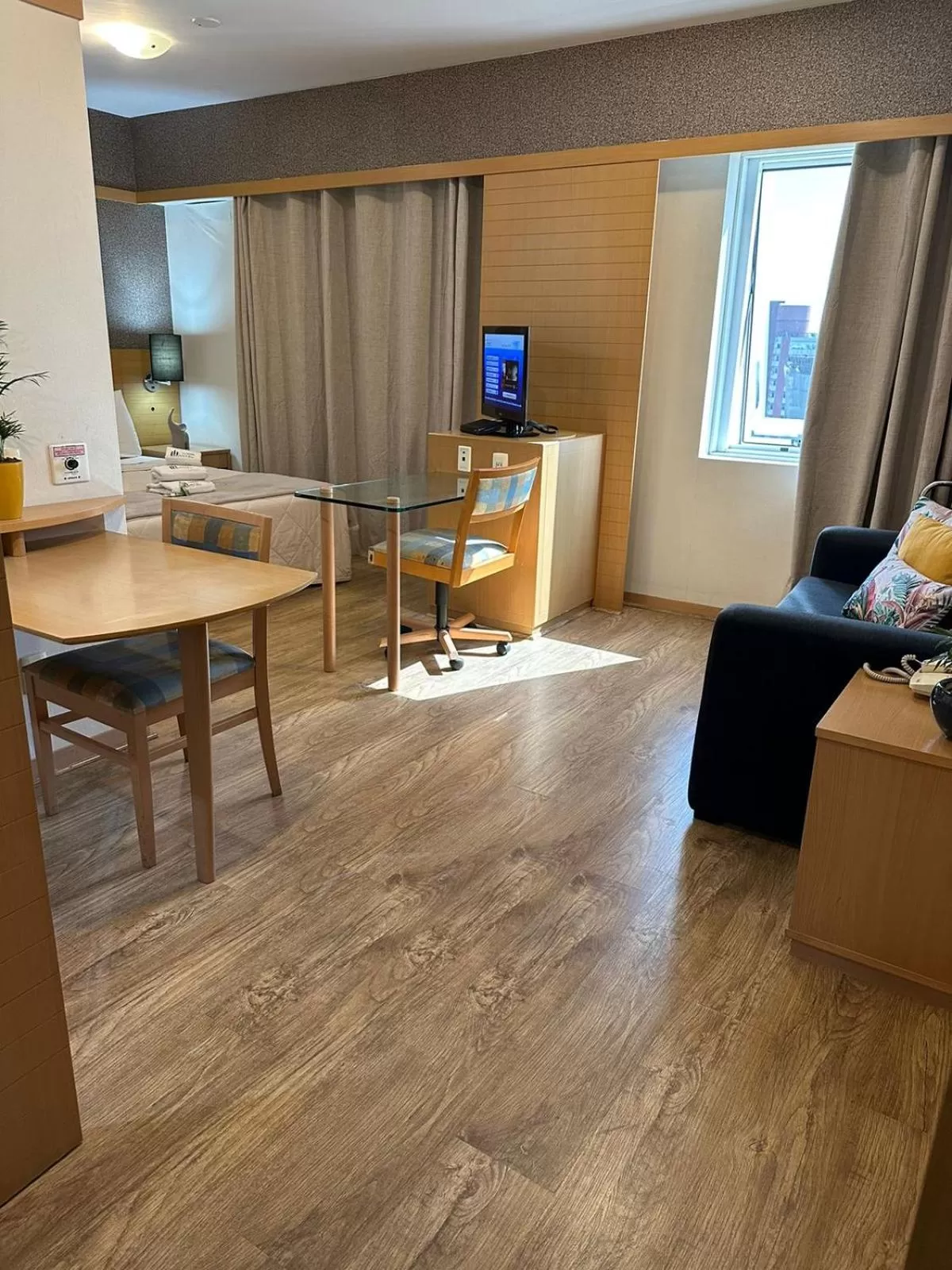 Photo of the whole room, TV/Entertainment Center in Studio Paulista Bela Cintra