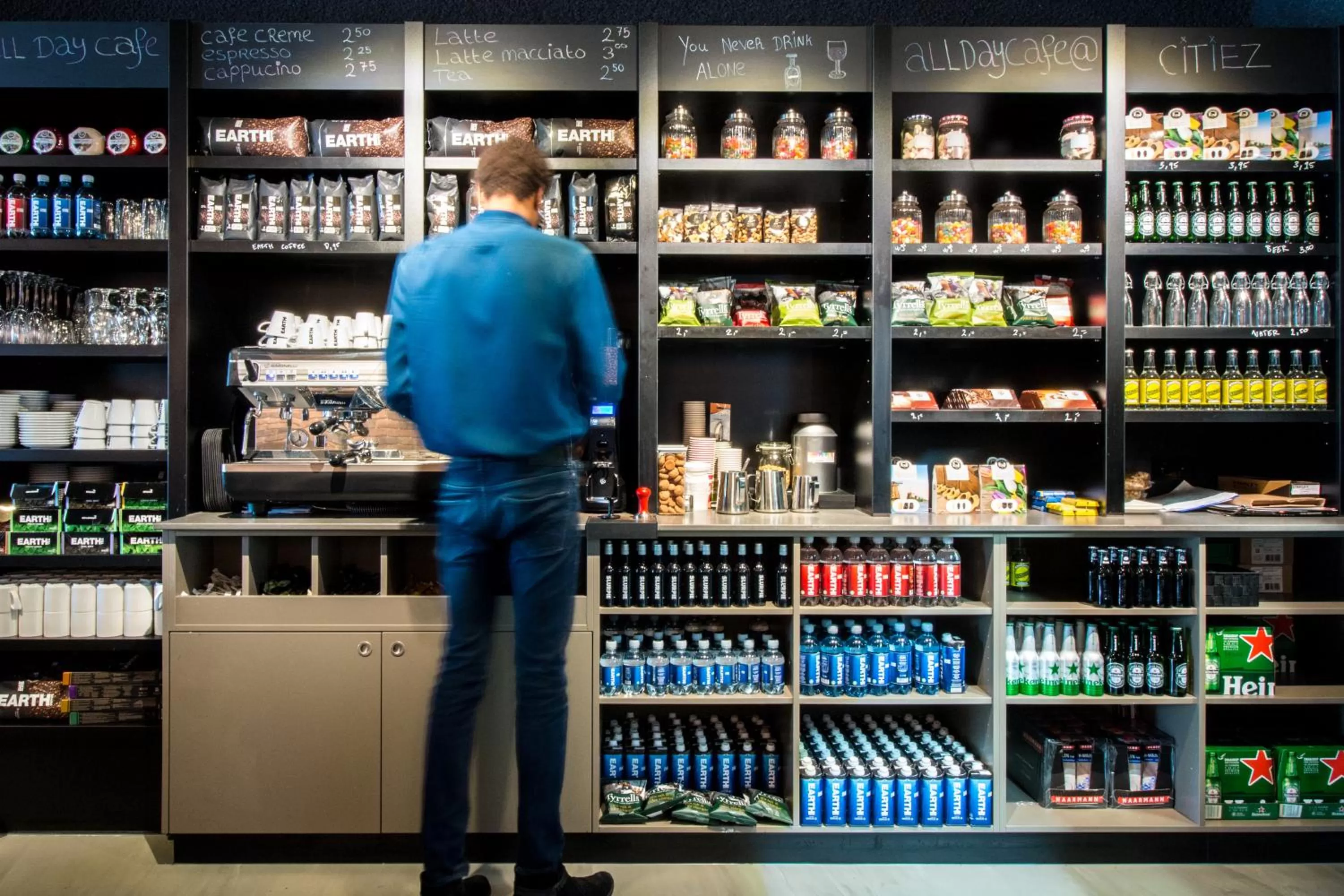 On-site shops in Citiez Hotel Amsterdam