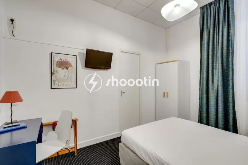 Bed in Hotel d'Angleterre