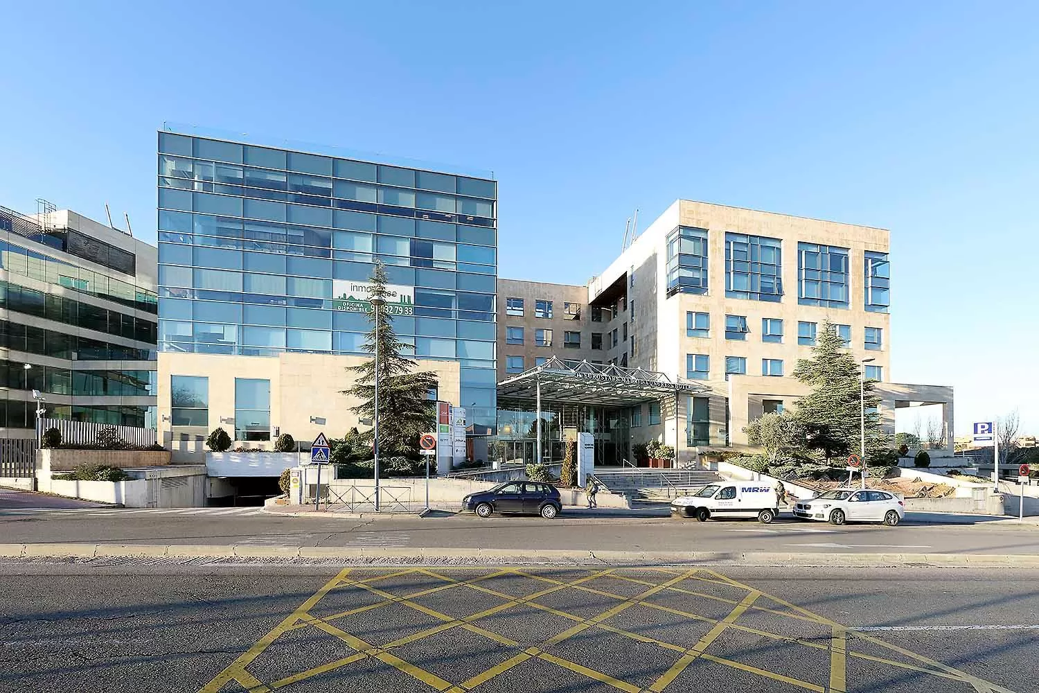 Facade/entrance in Eurostars Madrid Congress