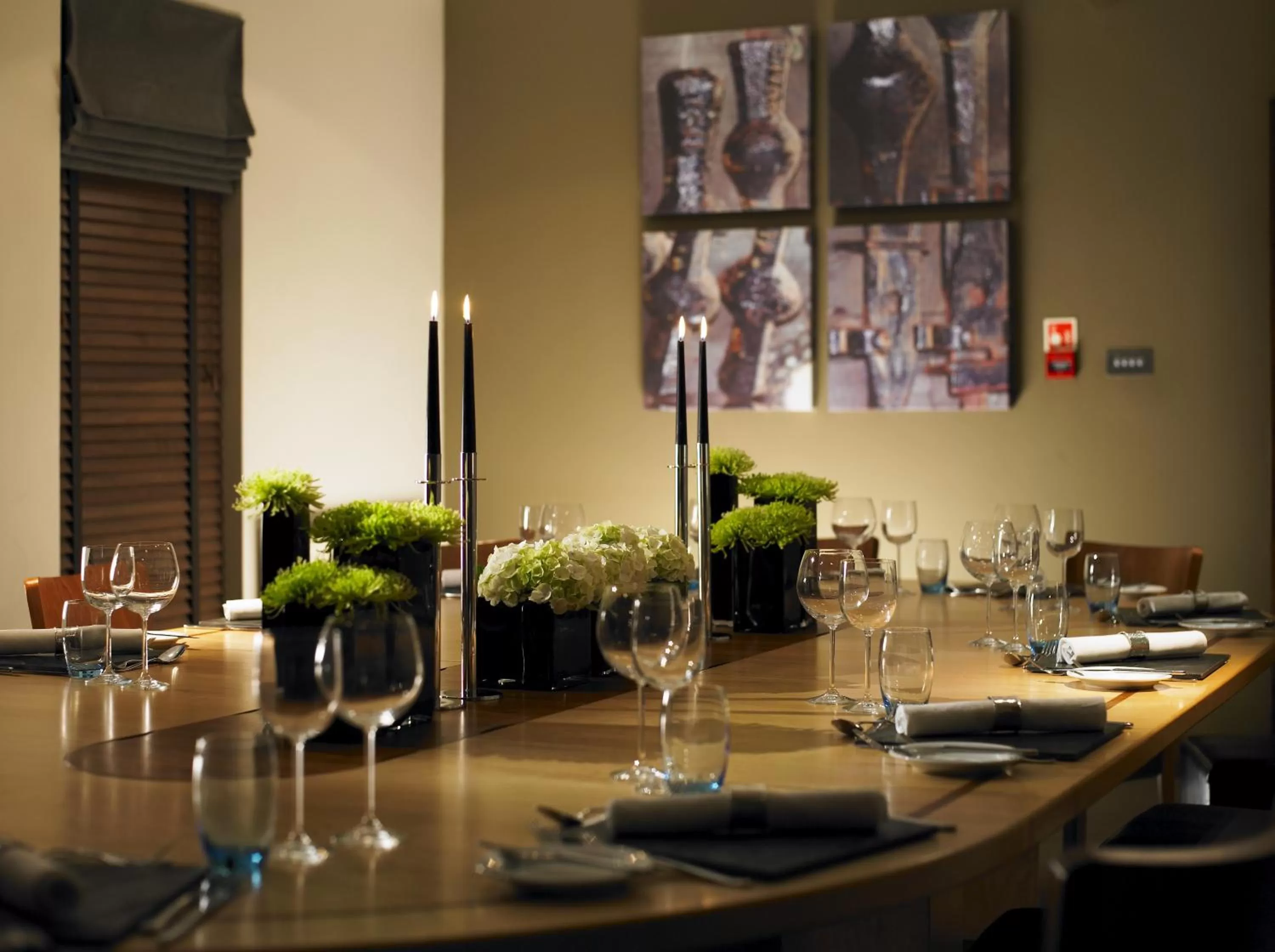 Restaurant/places to eat in De Vere Horsley Estate