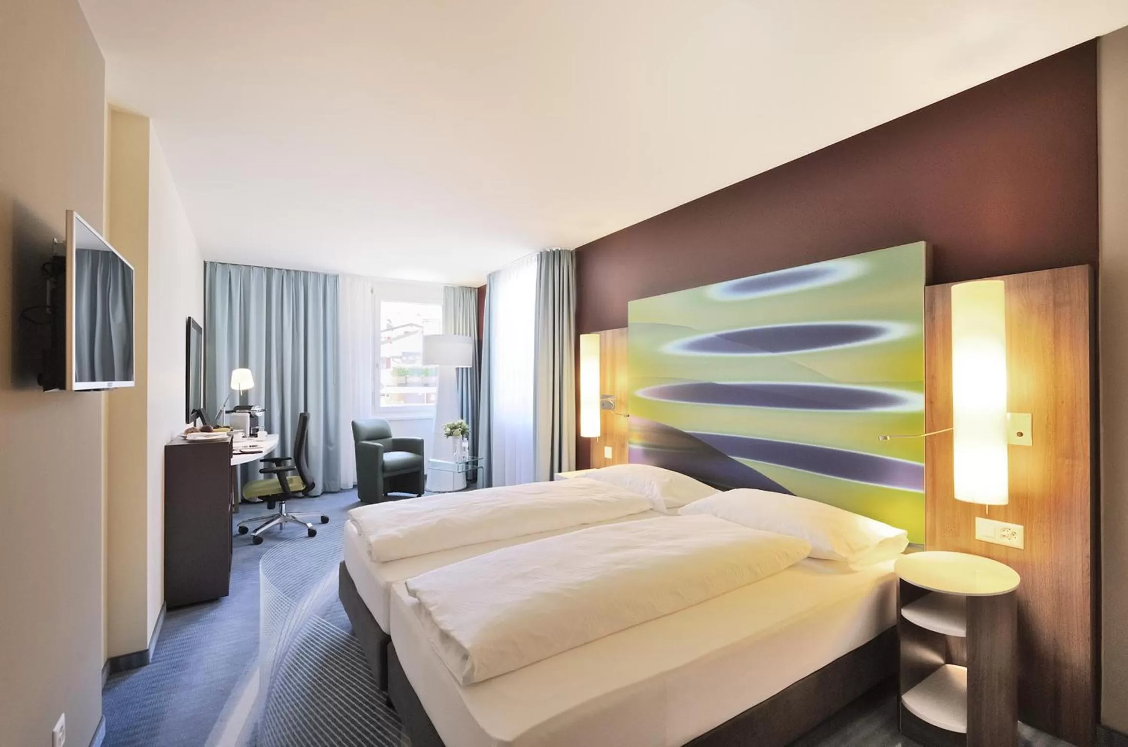 Photo of the whole room, Bed in SeminarHotel am Ägerisee