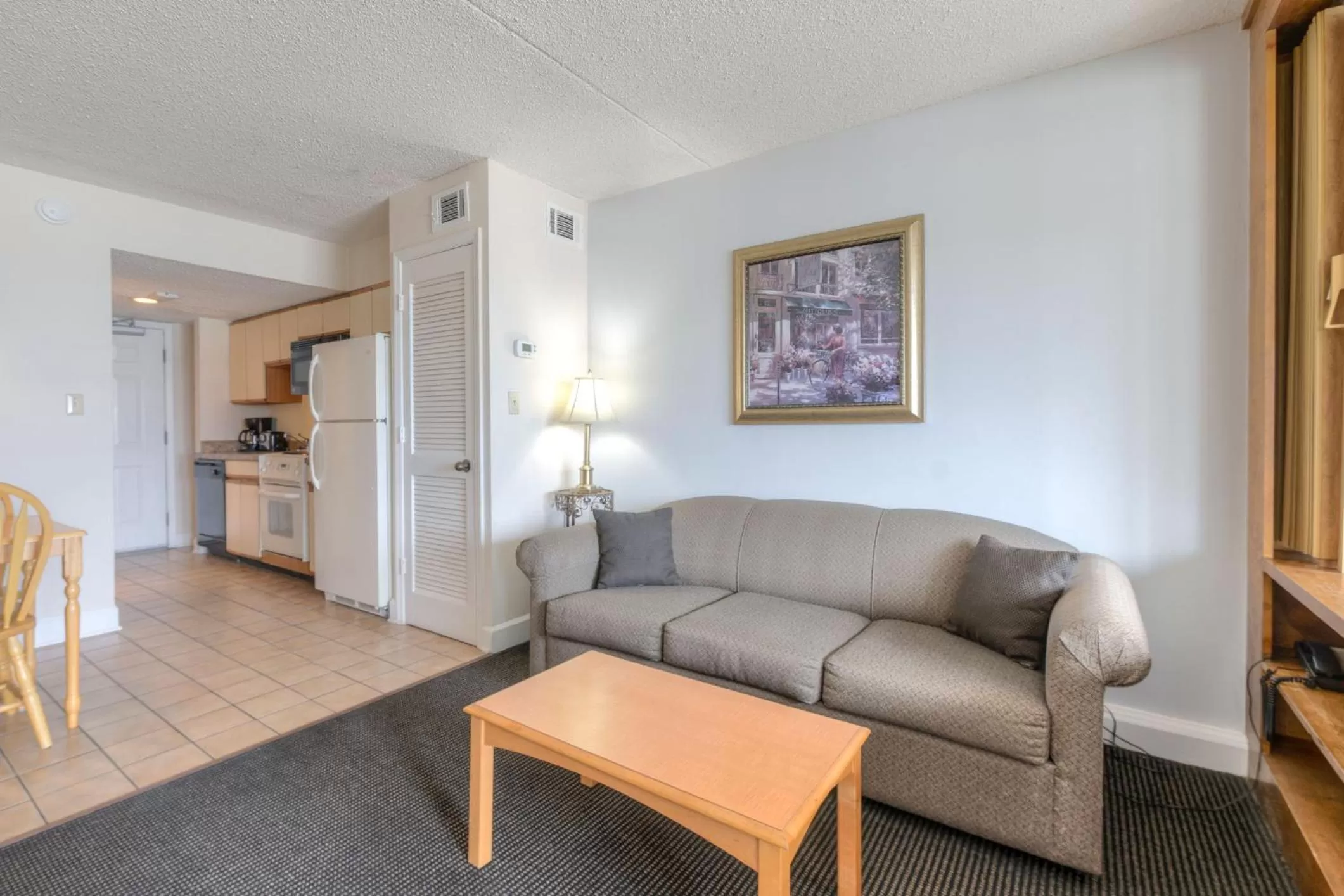 Seating Area in Kingfisher Inn