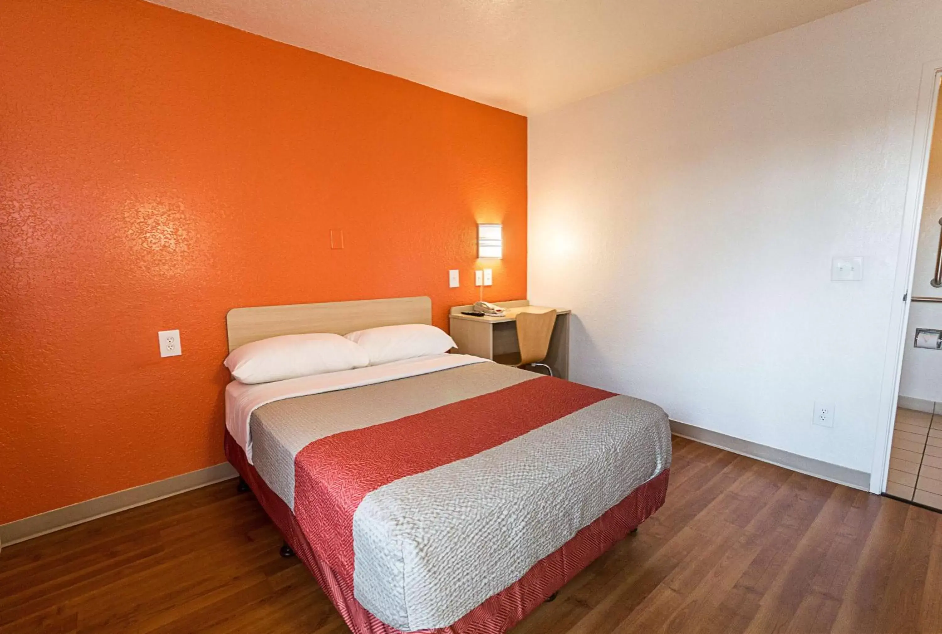 Double Room - single occupancy - Disability Access in Motel 6-Mcallen, TX Double Room - single occupancy - Disability Access in Motel 6-Mcallen, TX