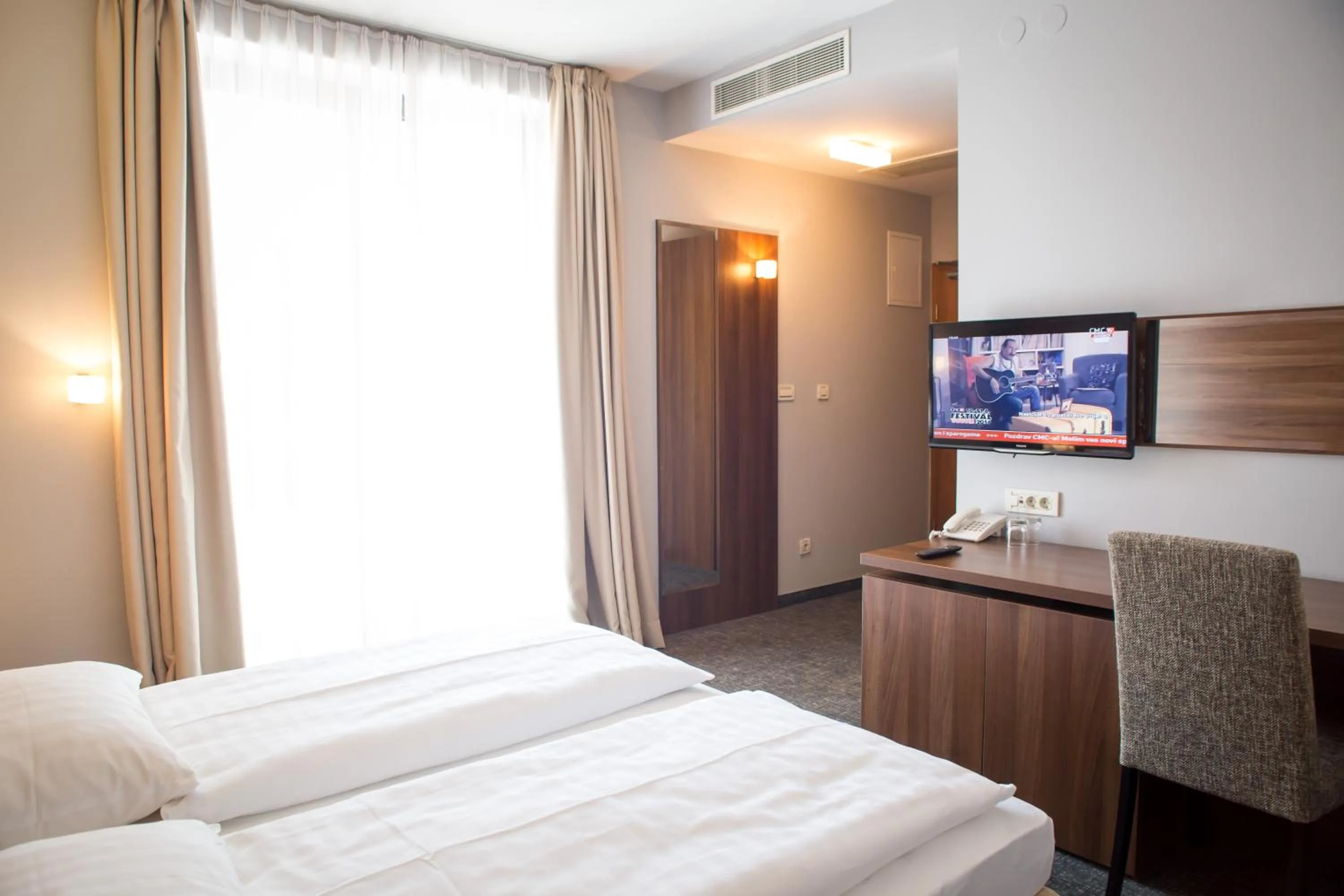 Photo of the whole room, Bed in Hotel Sliško