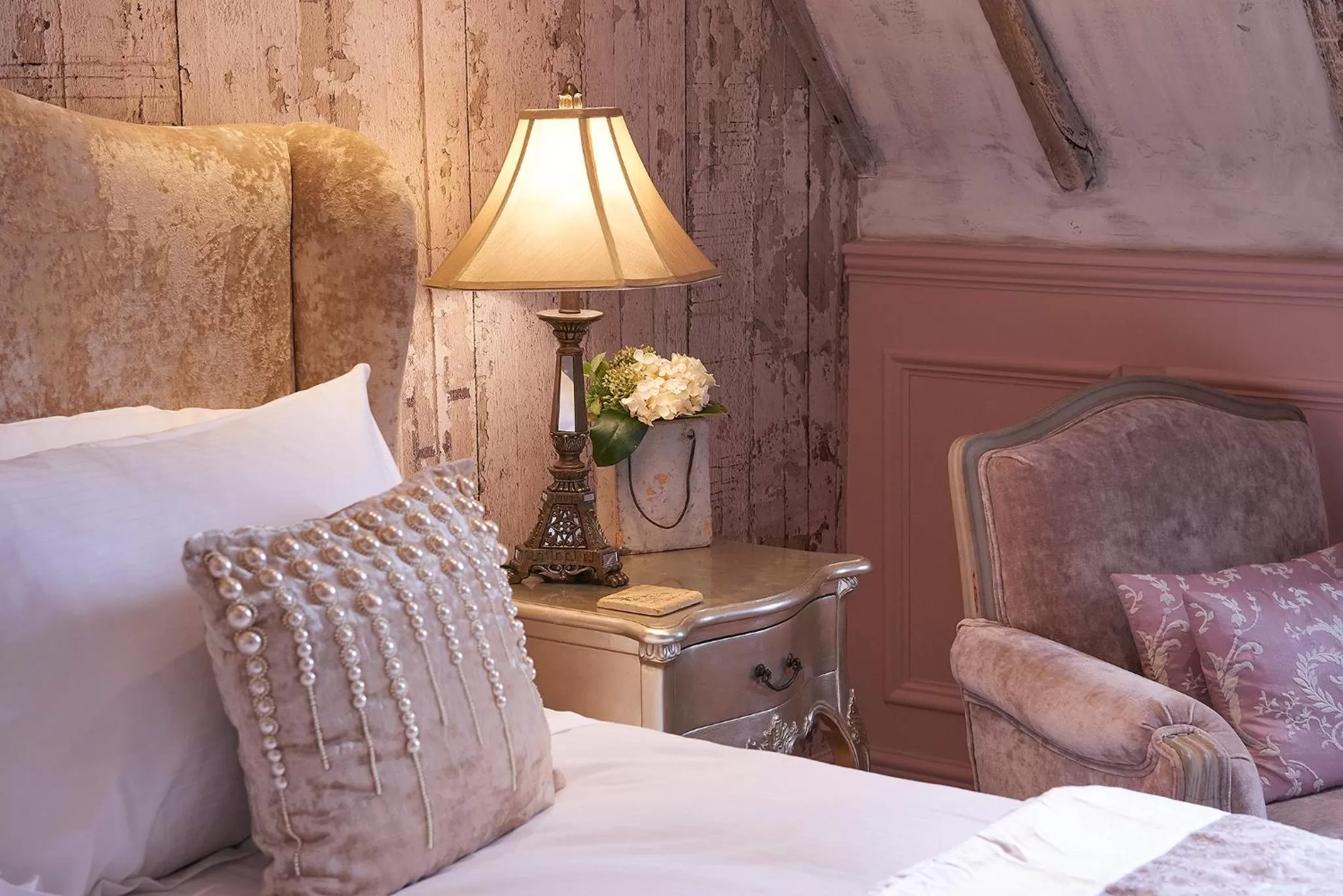 Bed in The Broad Leys