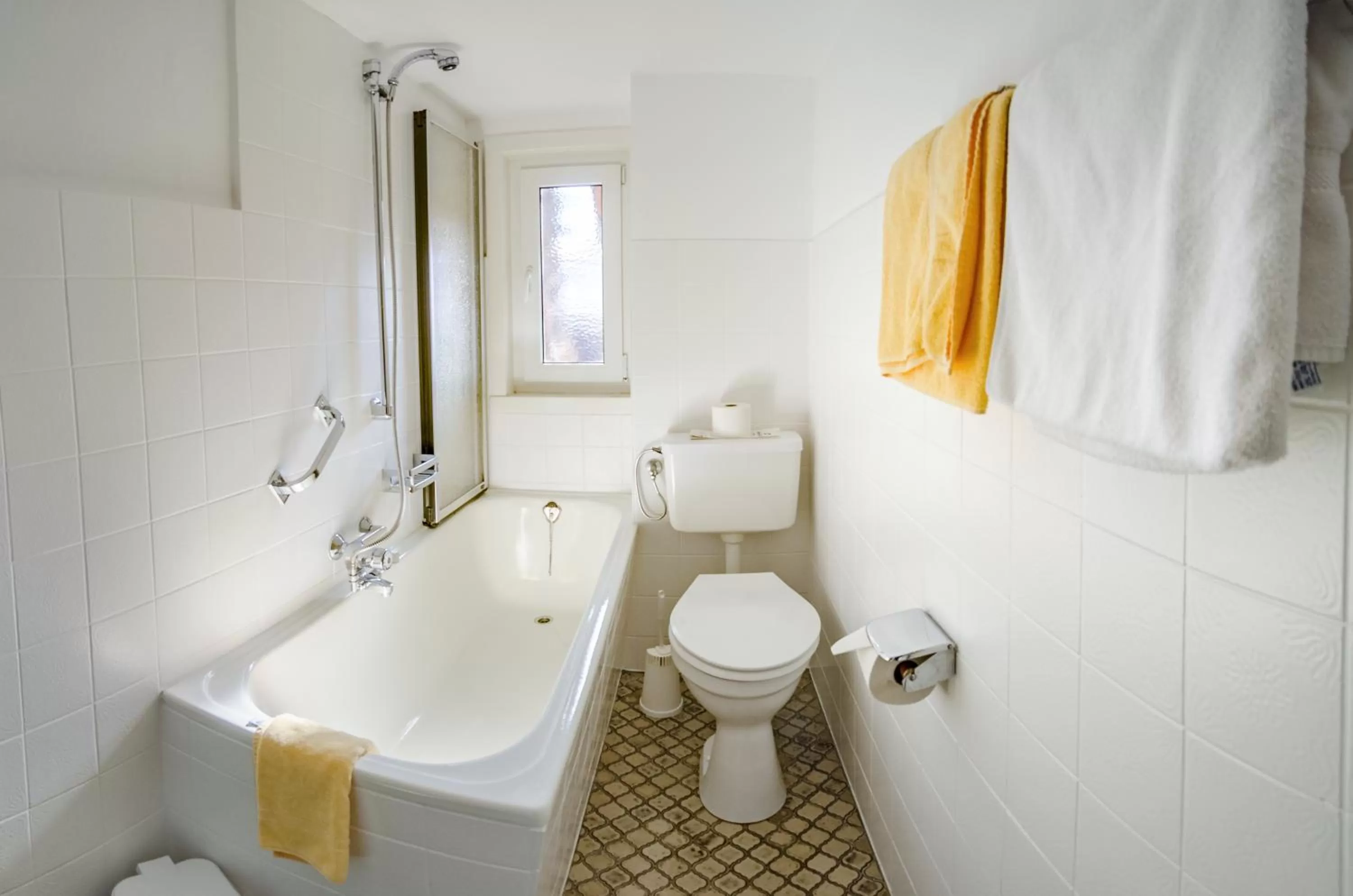 Bathroom in Westfalenhof Garni