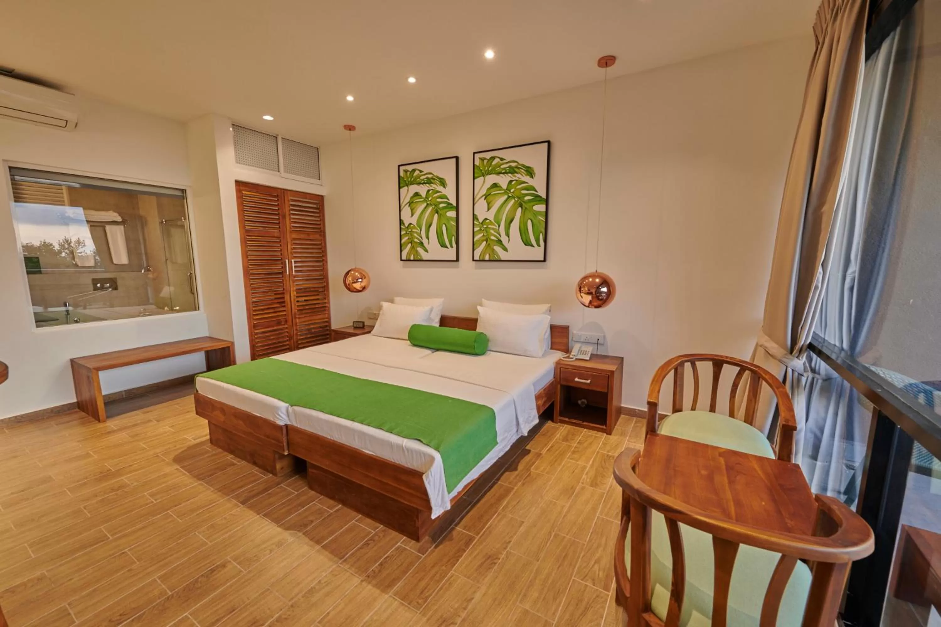 Photo of the whole room, Bed in Agnus Unawatuna