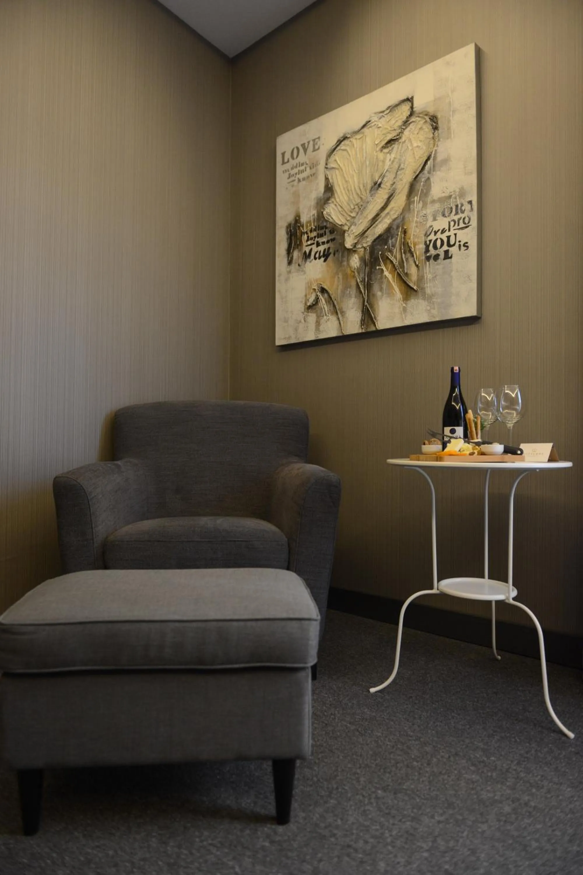 Seating area in Cityloft 24