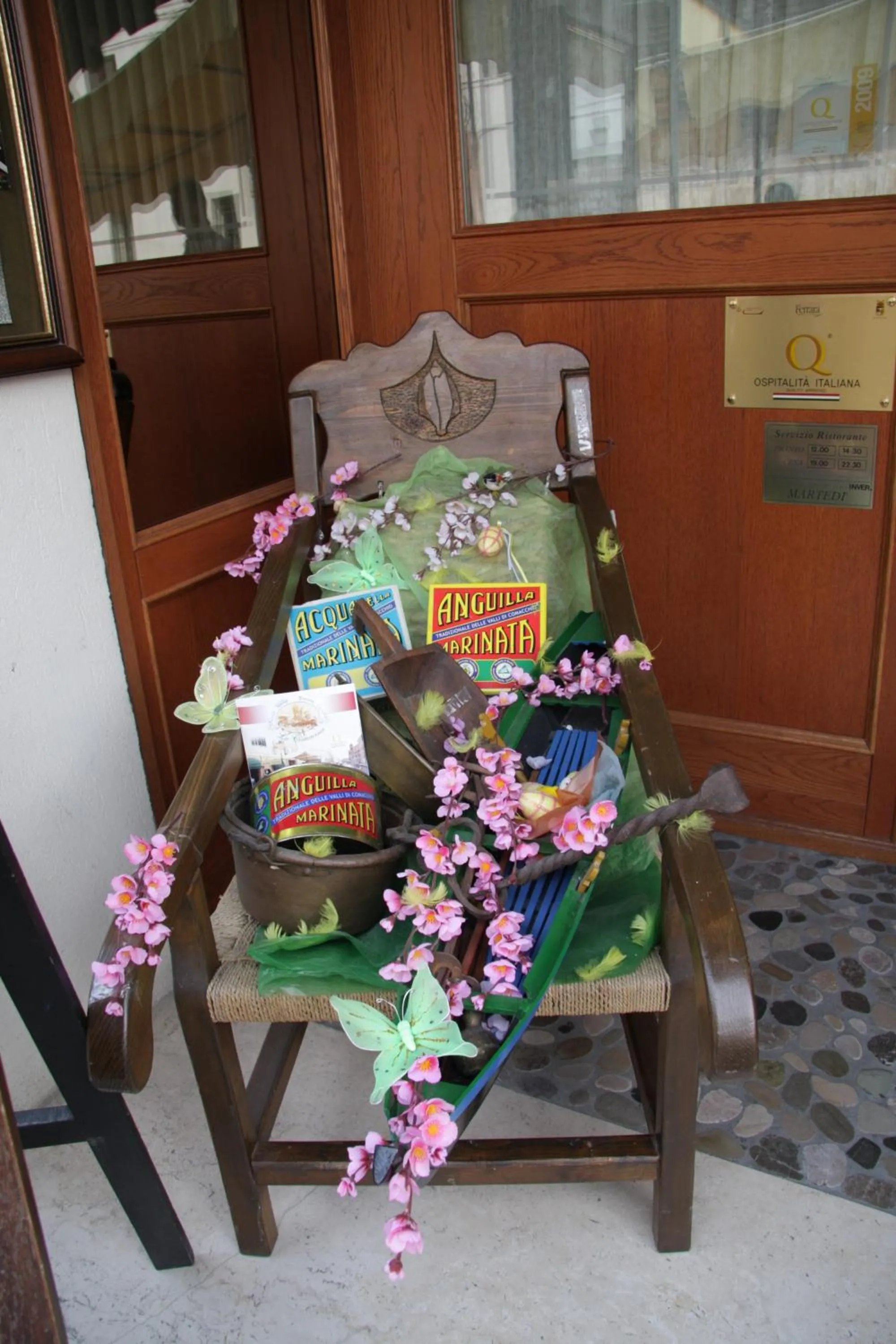 Decorative detail in Locanda La Comacina