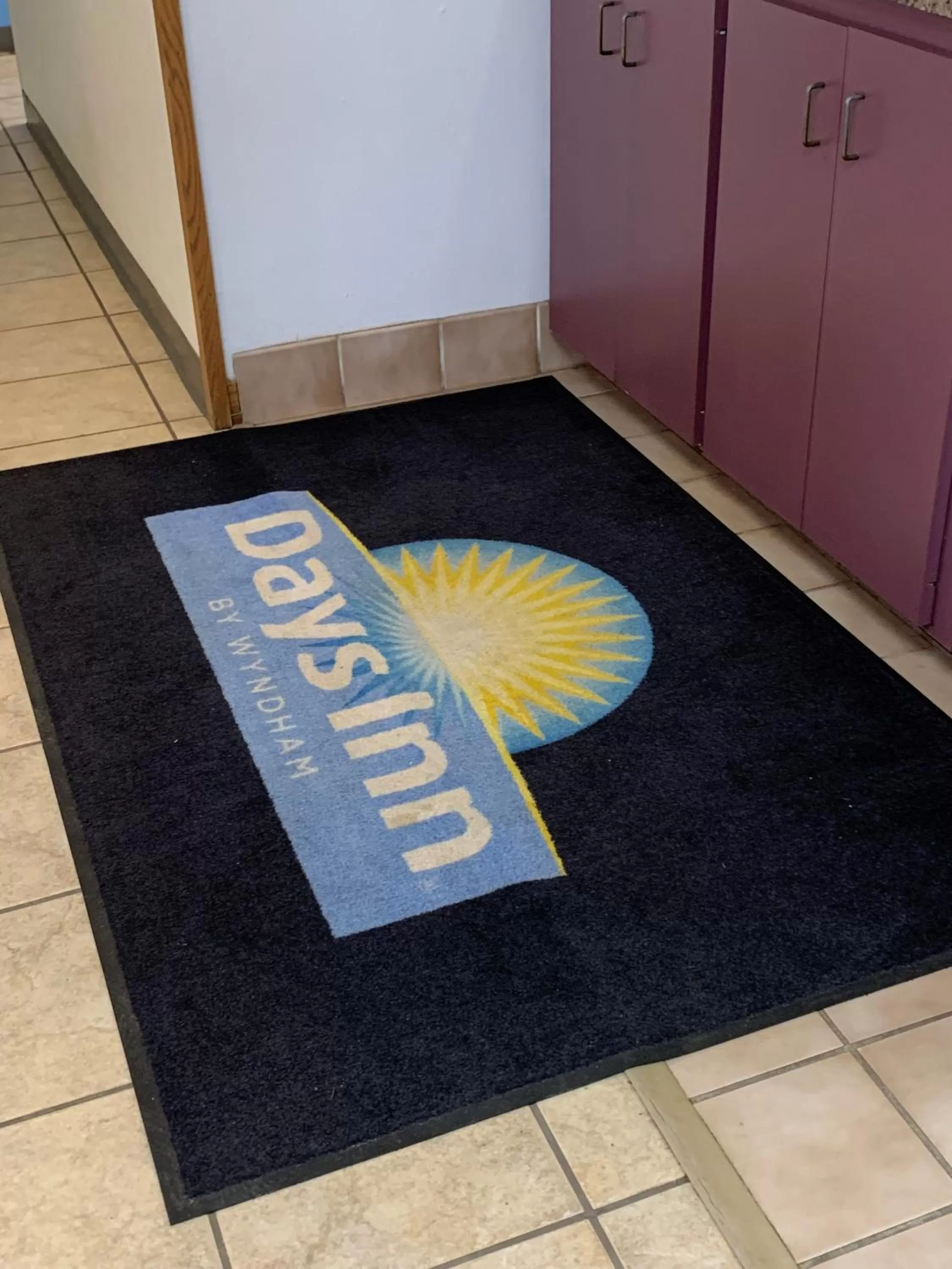 Days Inn by Wyndham Hinckley