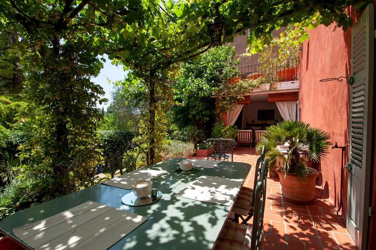 Balcony/Terrace in Le Belvédère - Chambres d'hôtes de charme et Restaurant
