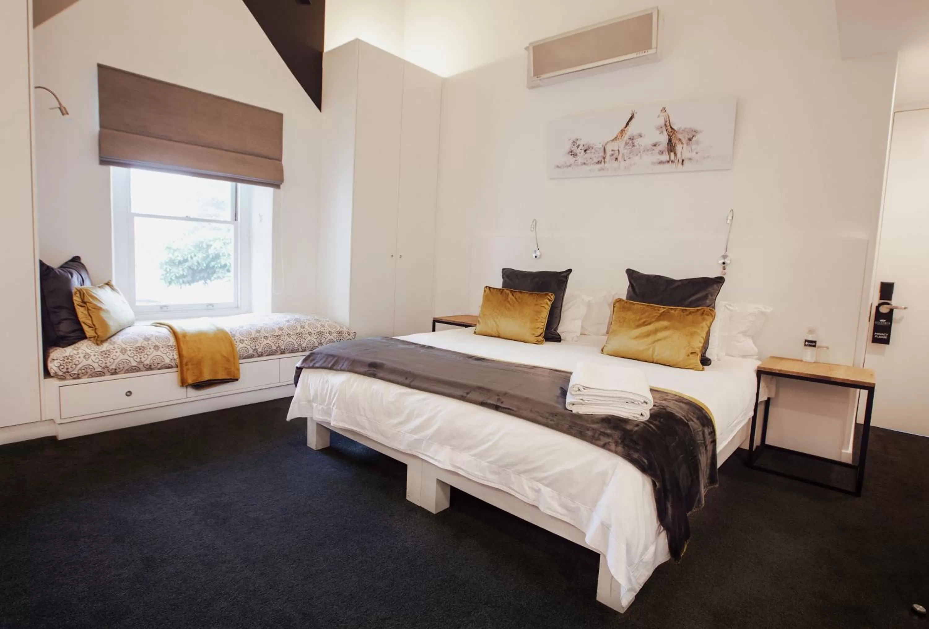 Bed in Boschenmeer House