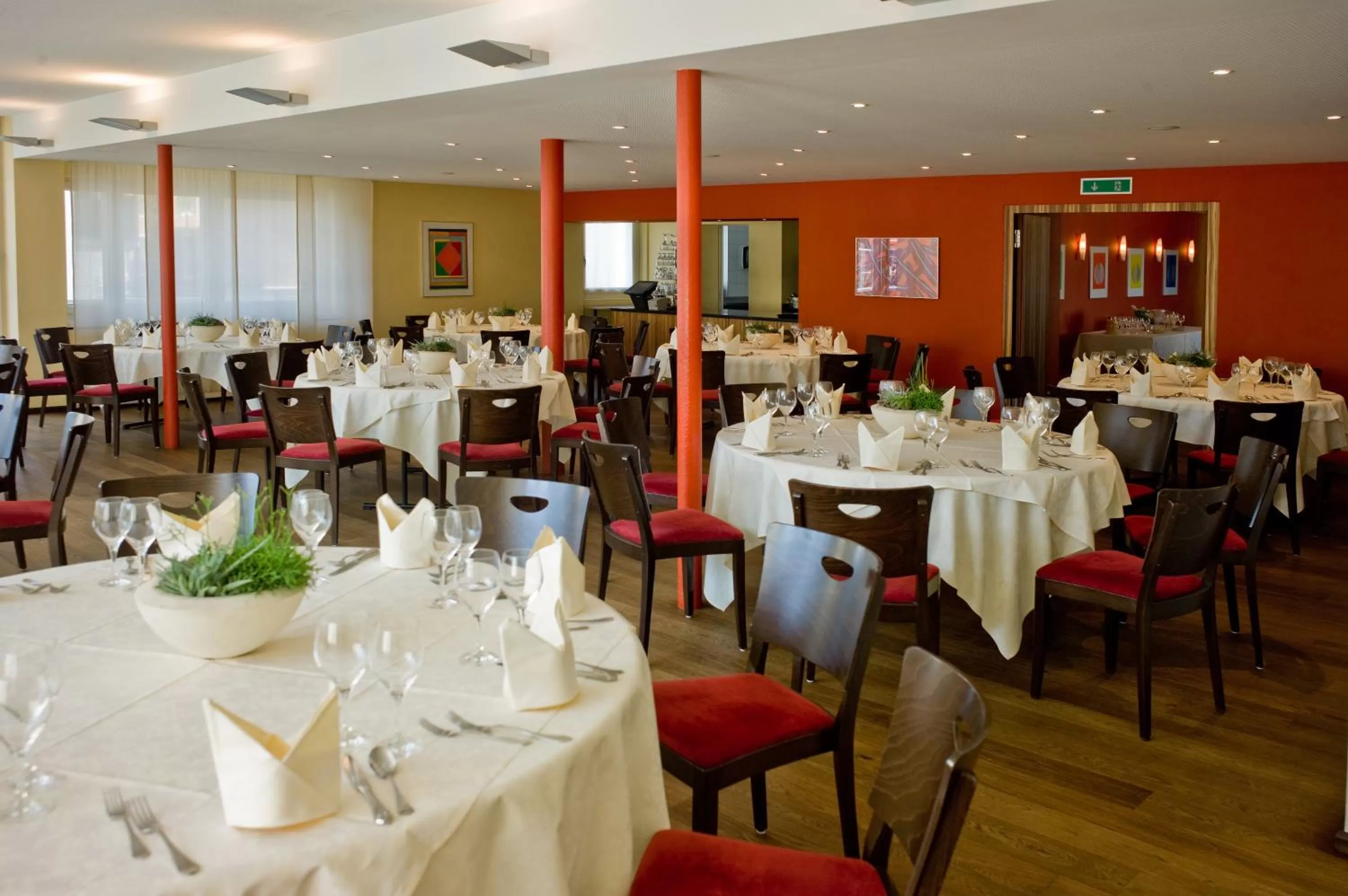 Banquet/Function facilities, Restaurant/Places to Eat in Hotel Drei Könige