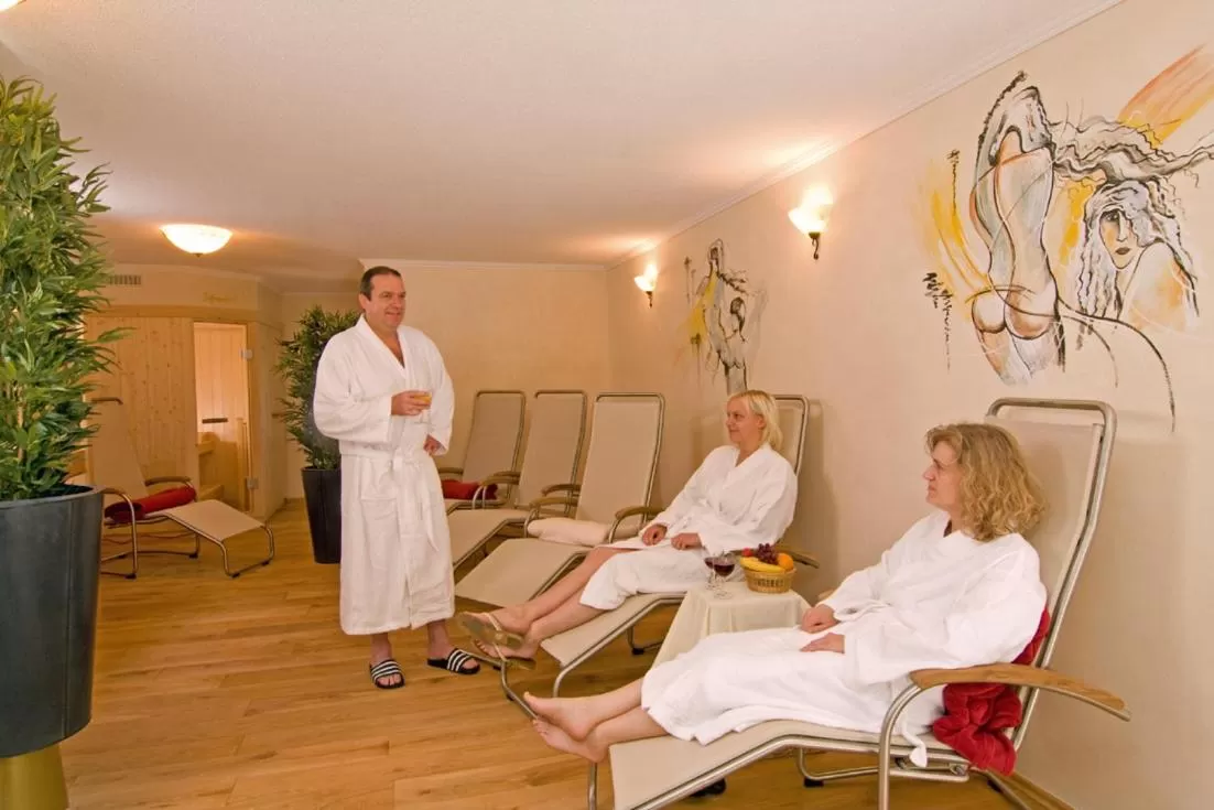 Spa and wellness centre/facilities in Gasthof Hotel Reif