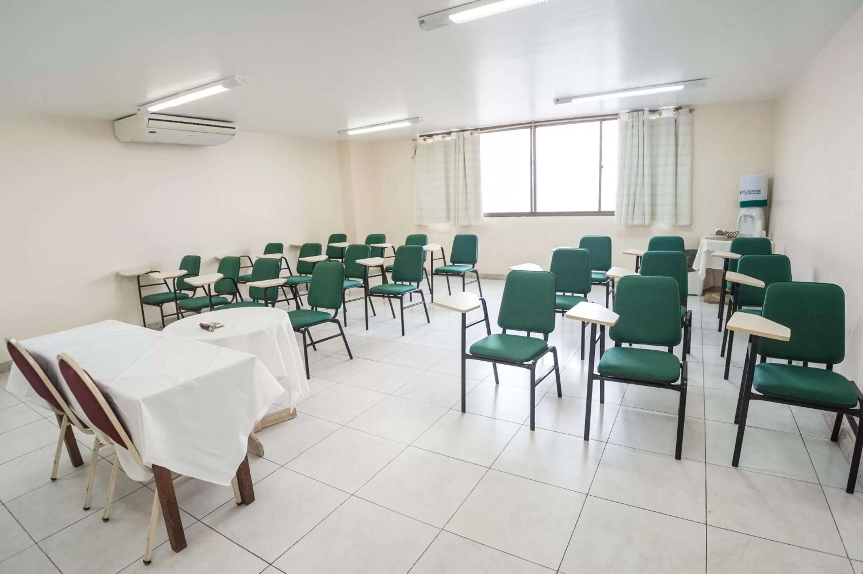 Meeting/conference room in Hotel Golden Park Salvador By Nacional Inn