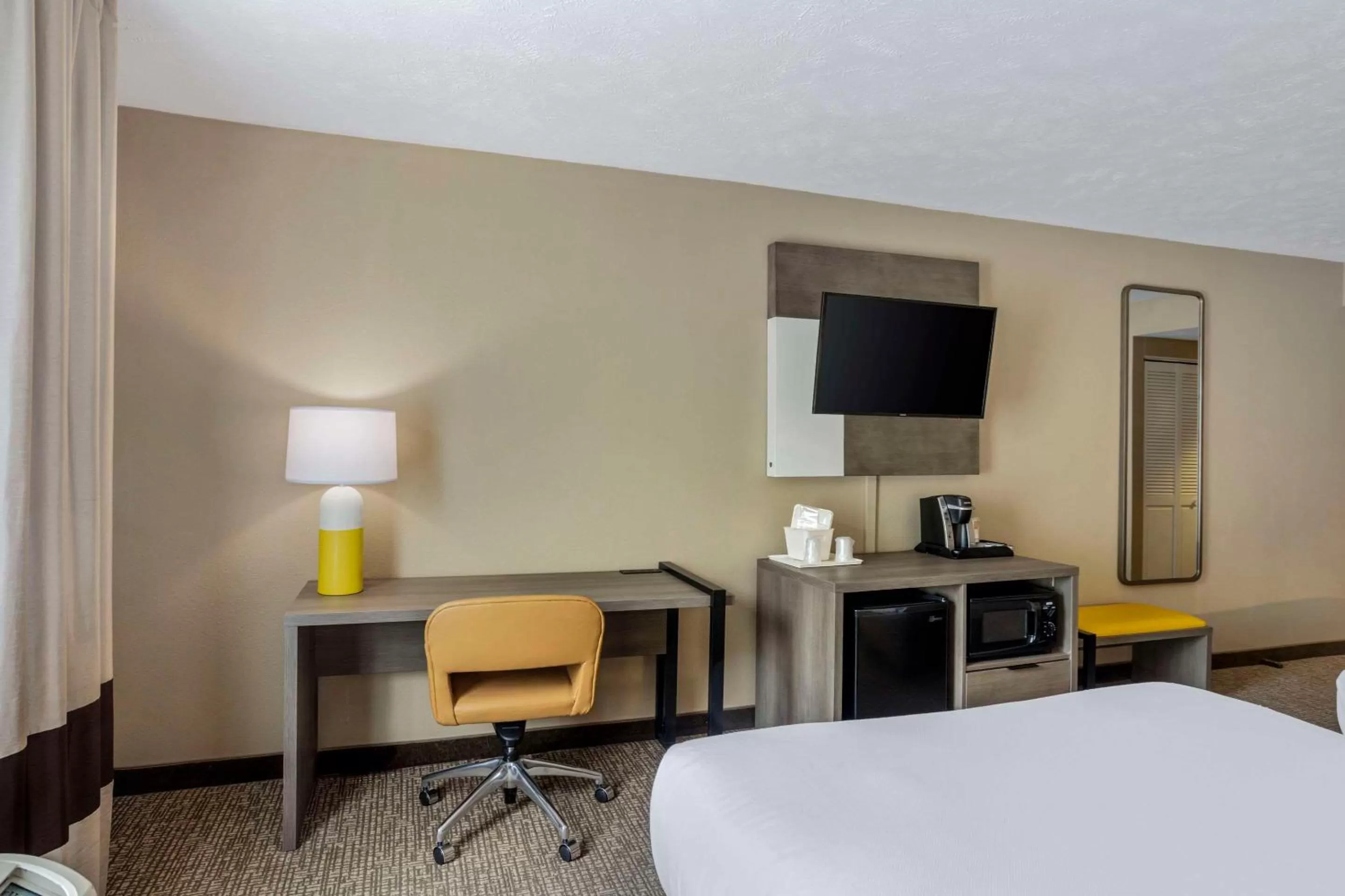 Bedroom, Bed in Comfort Inn