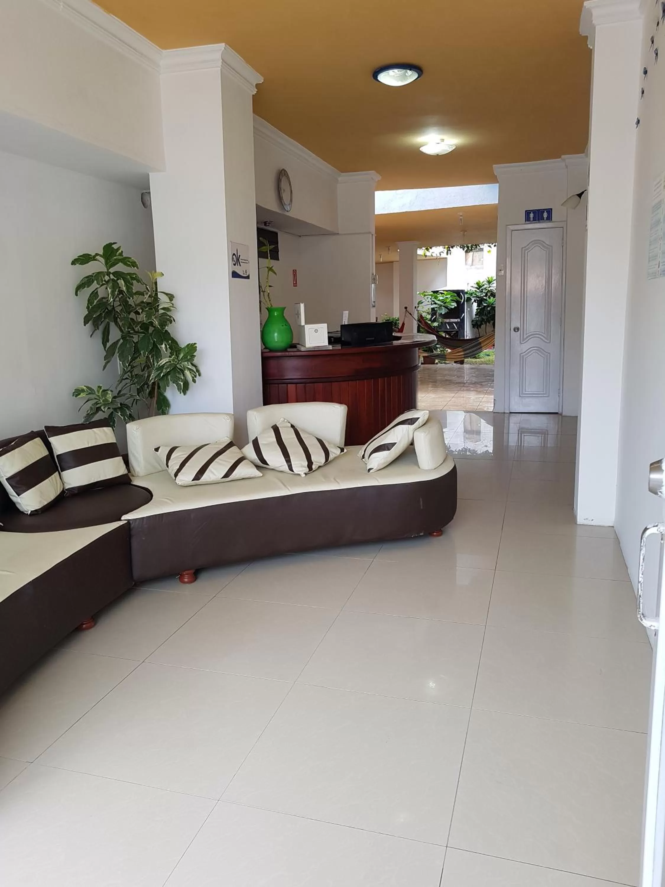 Facade/entrance, Lobby/Reception in Hostal Cerro Azul