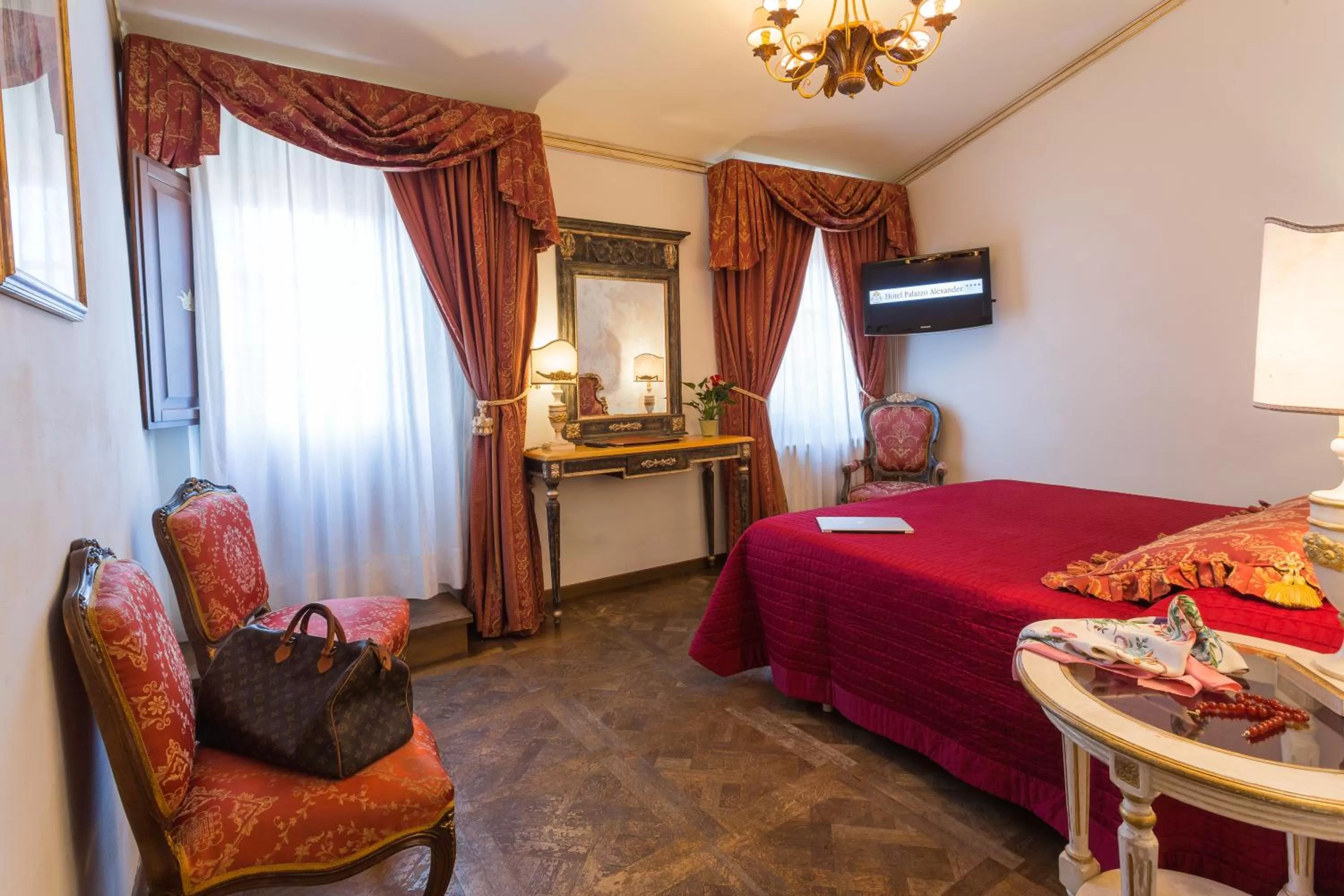 Bed in Hotel Palazzo Alexander